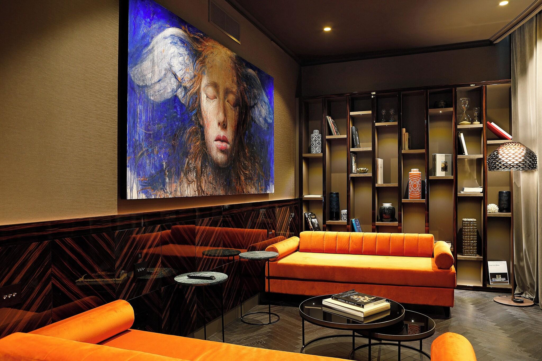 Suite City View King Bed