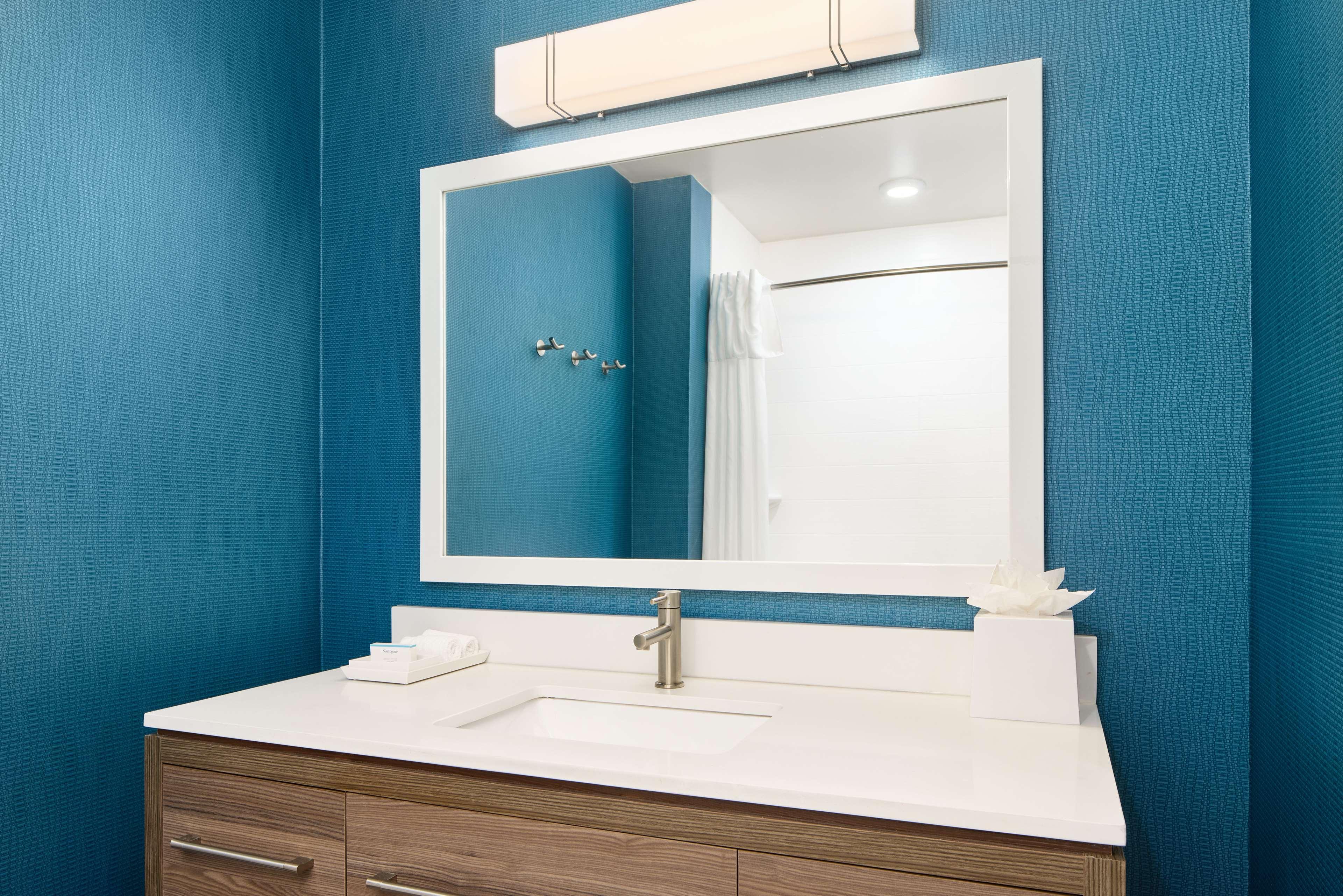 Studio King Size Bed