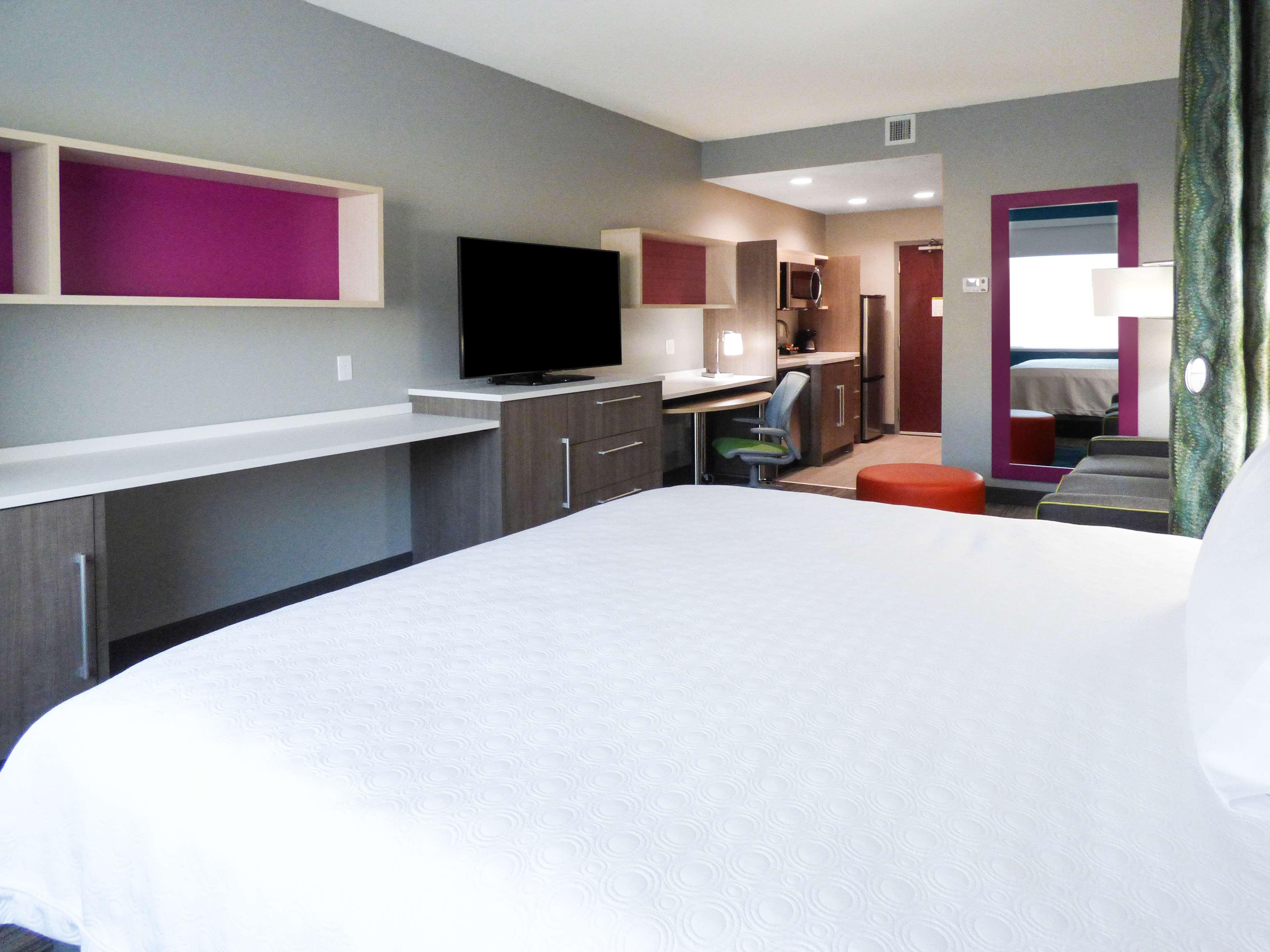 Studio King Size Bed