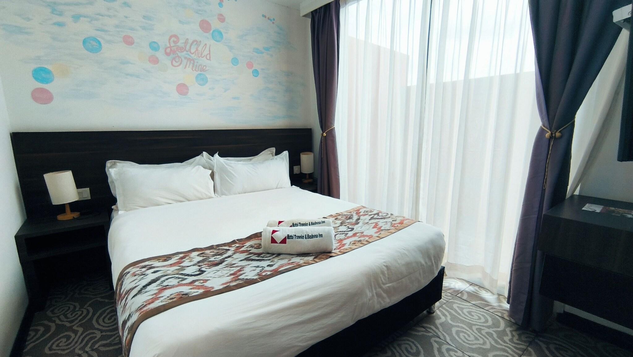 Double Queen Size Bed