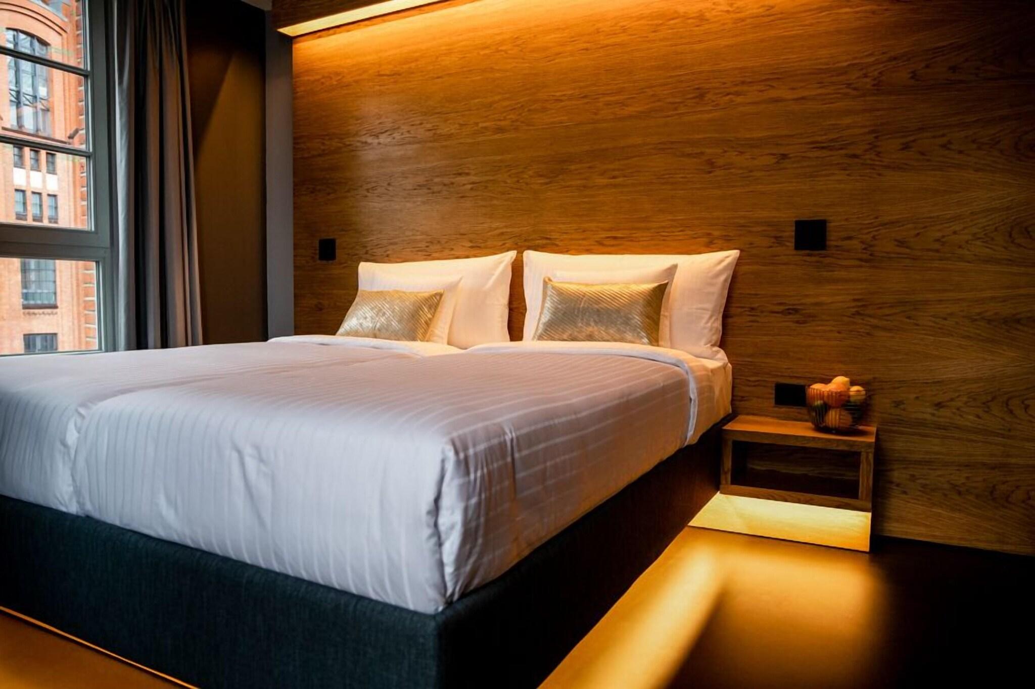 Suite Queen Size Bed