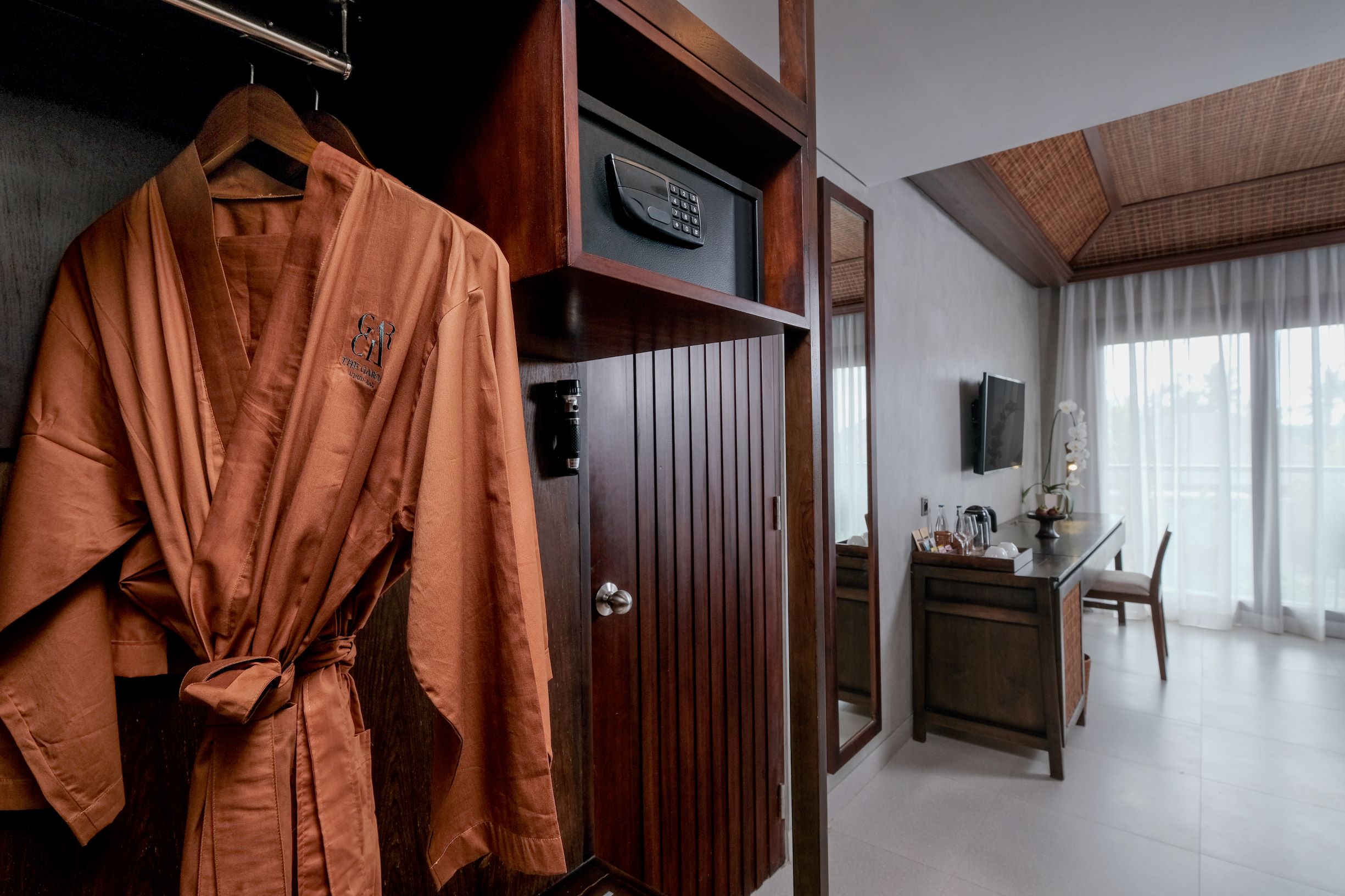 Double or Twin Deluxe