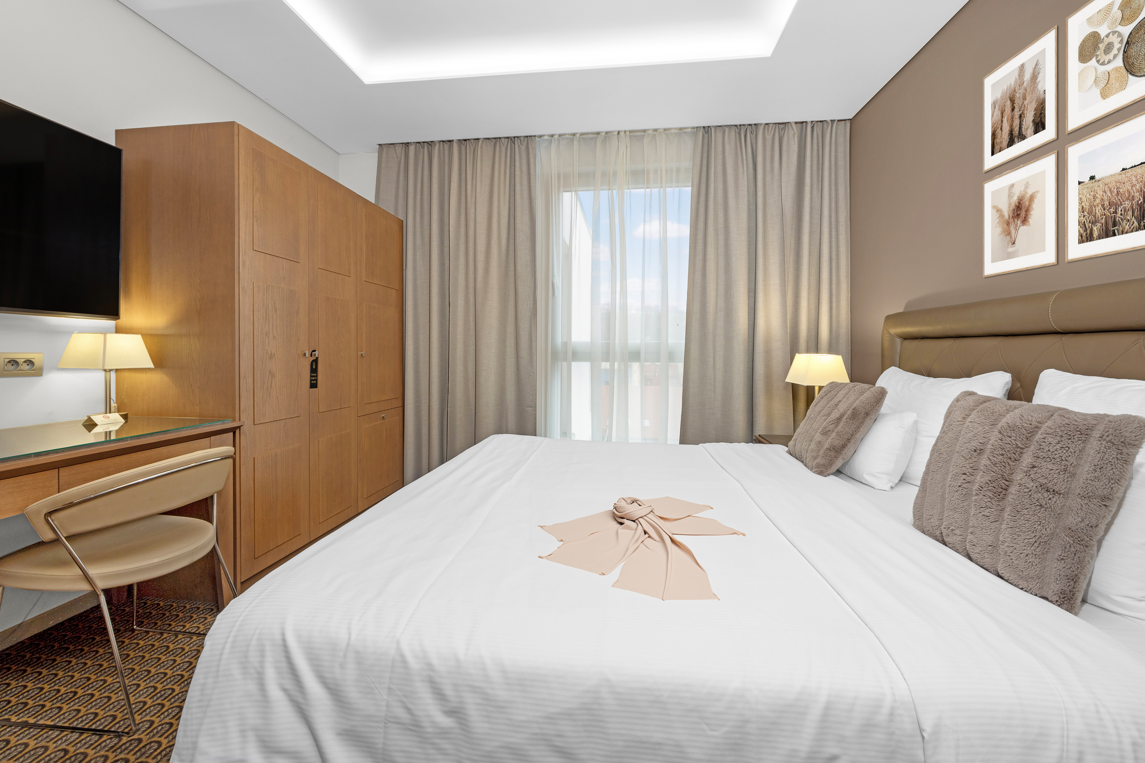 Double or Twin Superior