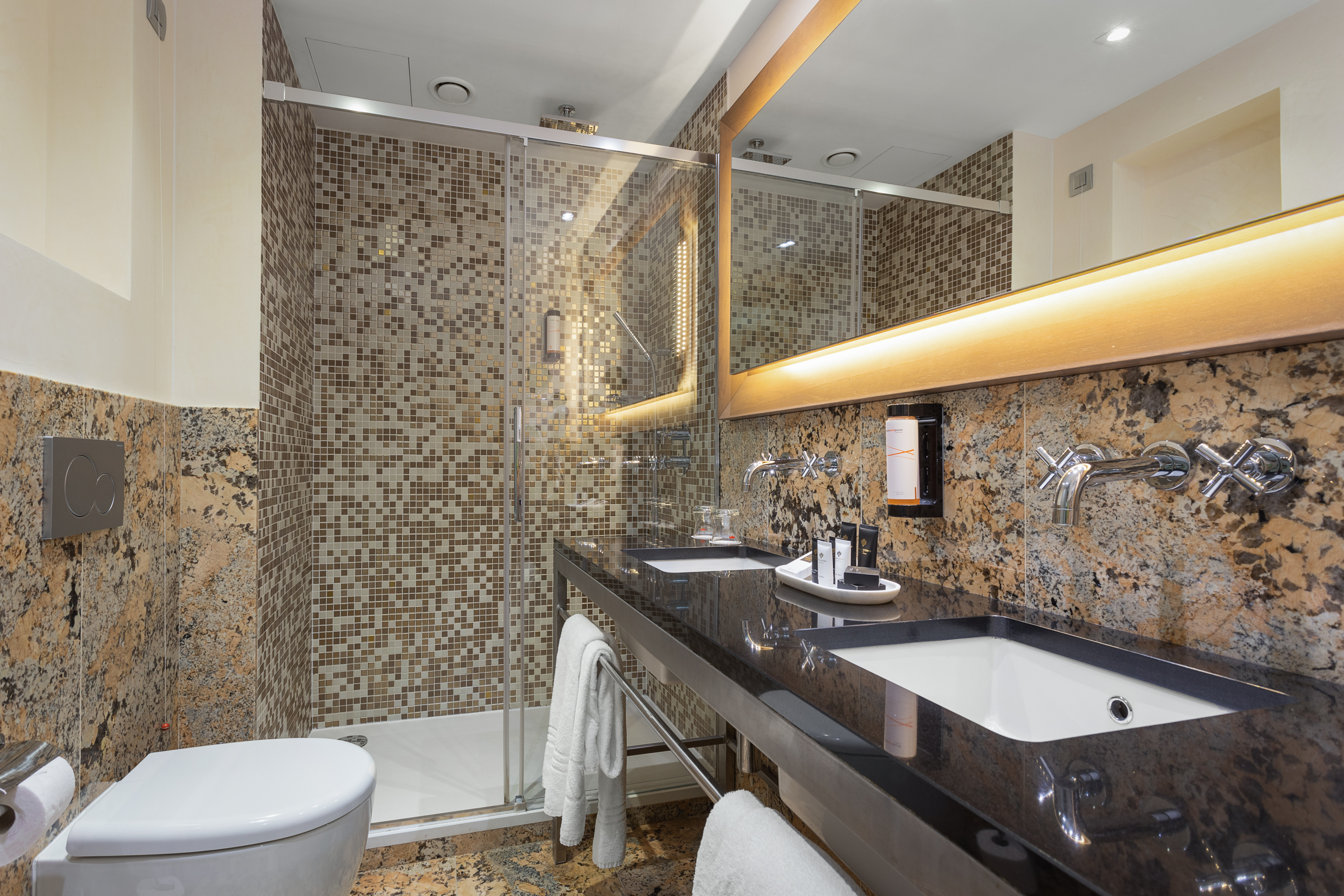 Double or Twin Superior