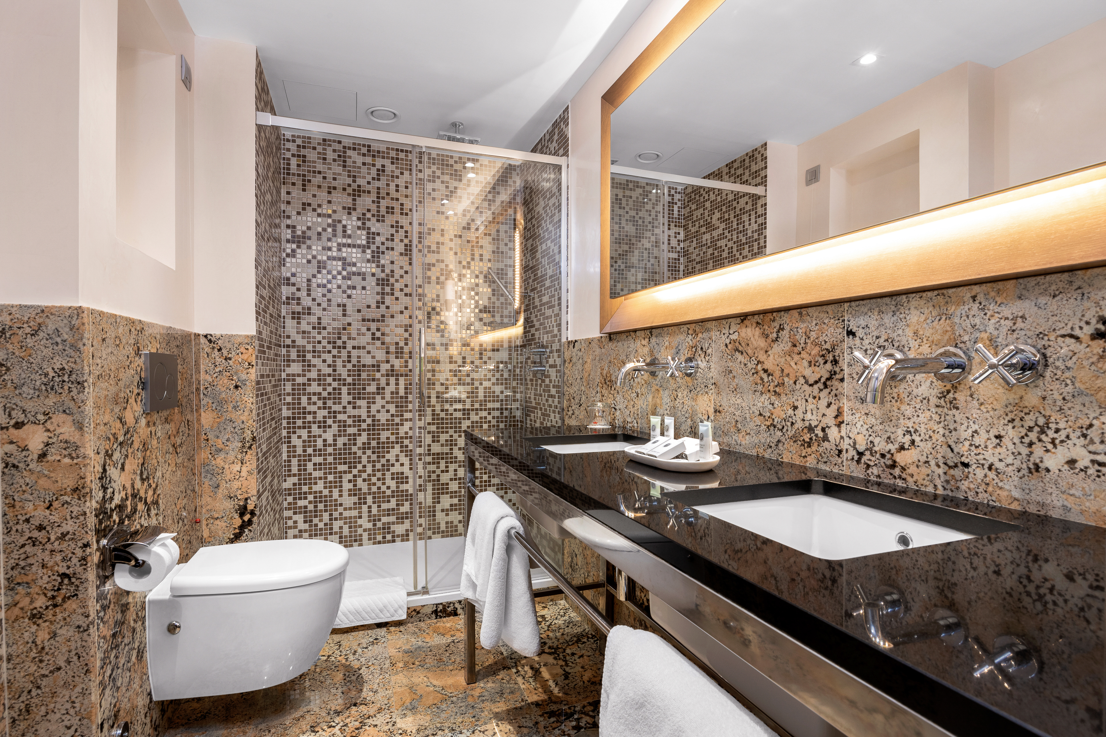 Double or Twin Connecting Room