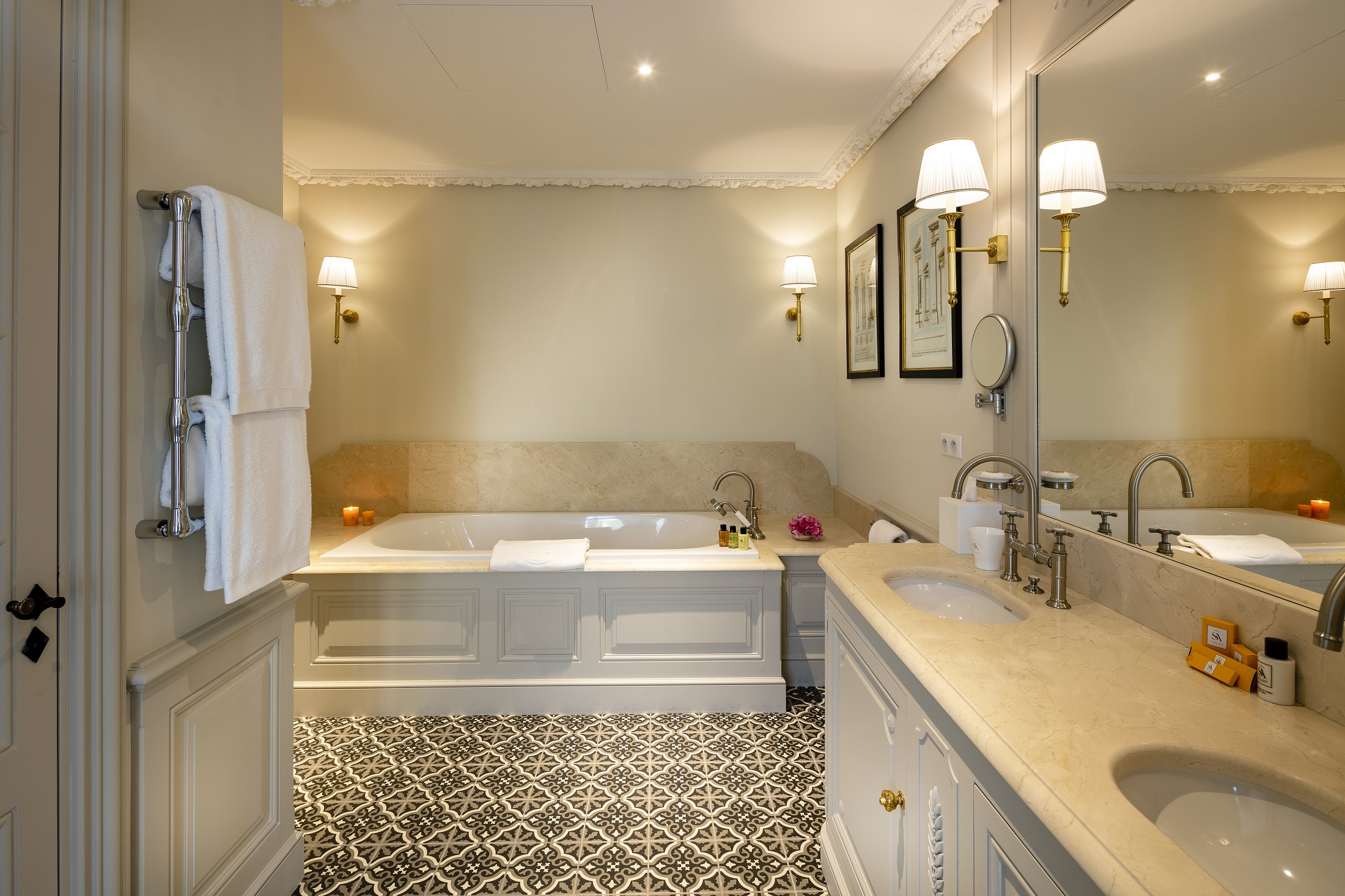 Double or Twin Deluxe