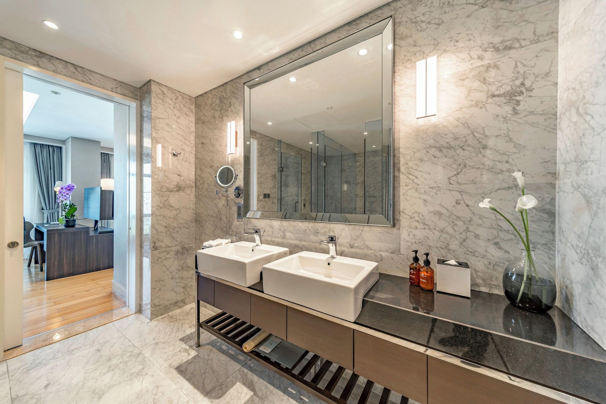 Studio Deluxe City View