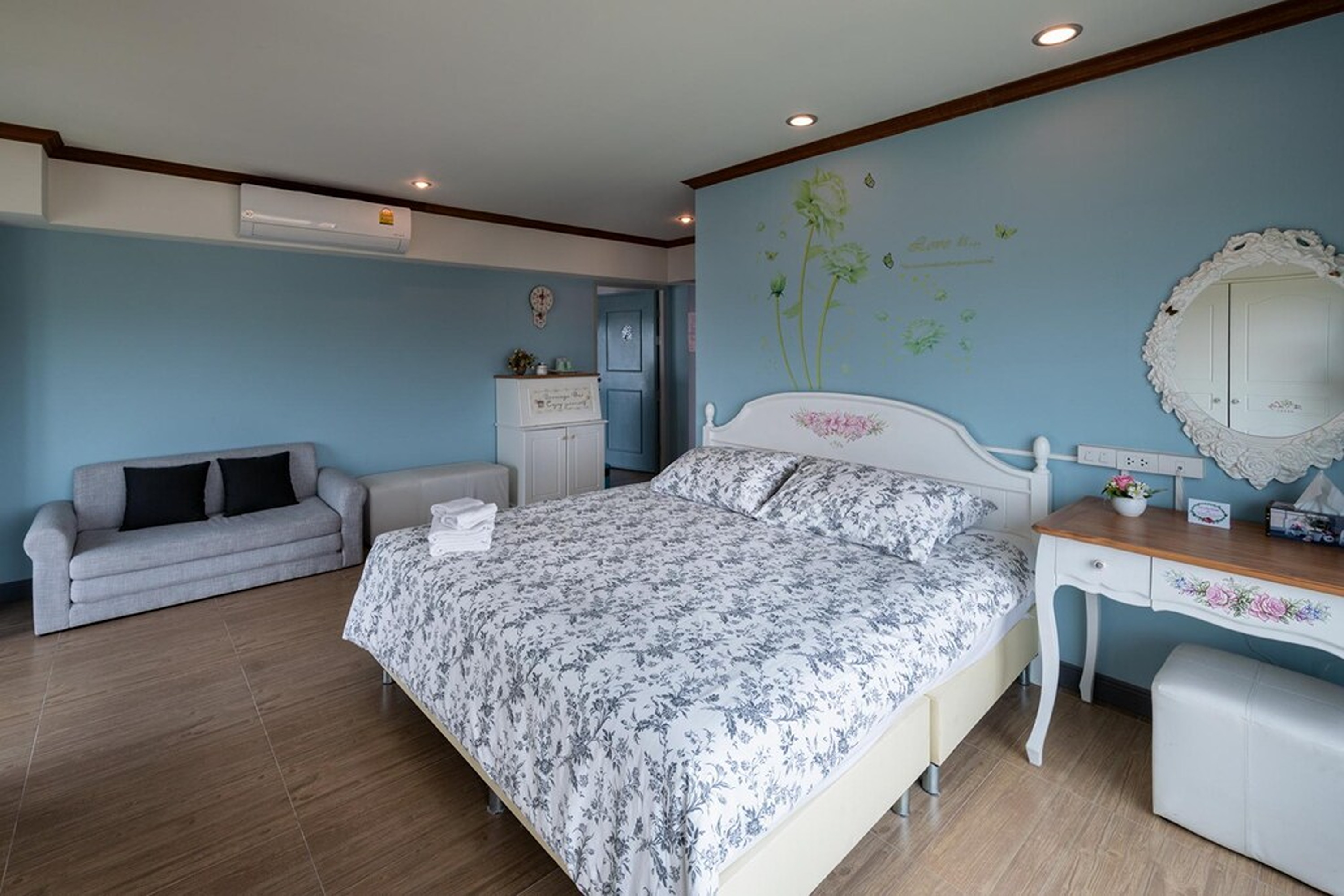 Family Room Standard