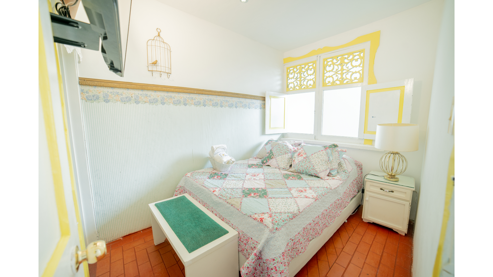 Double One Bedroom One Bathroom