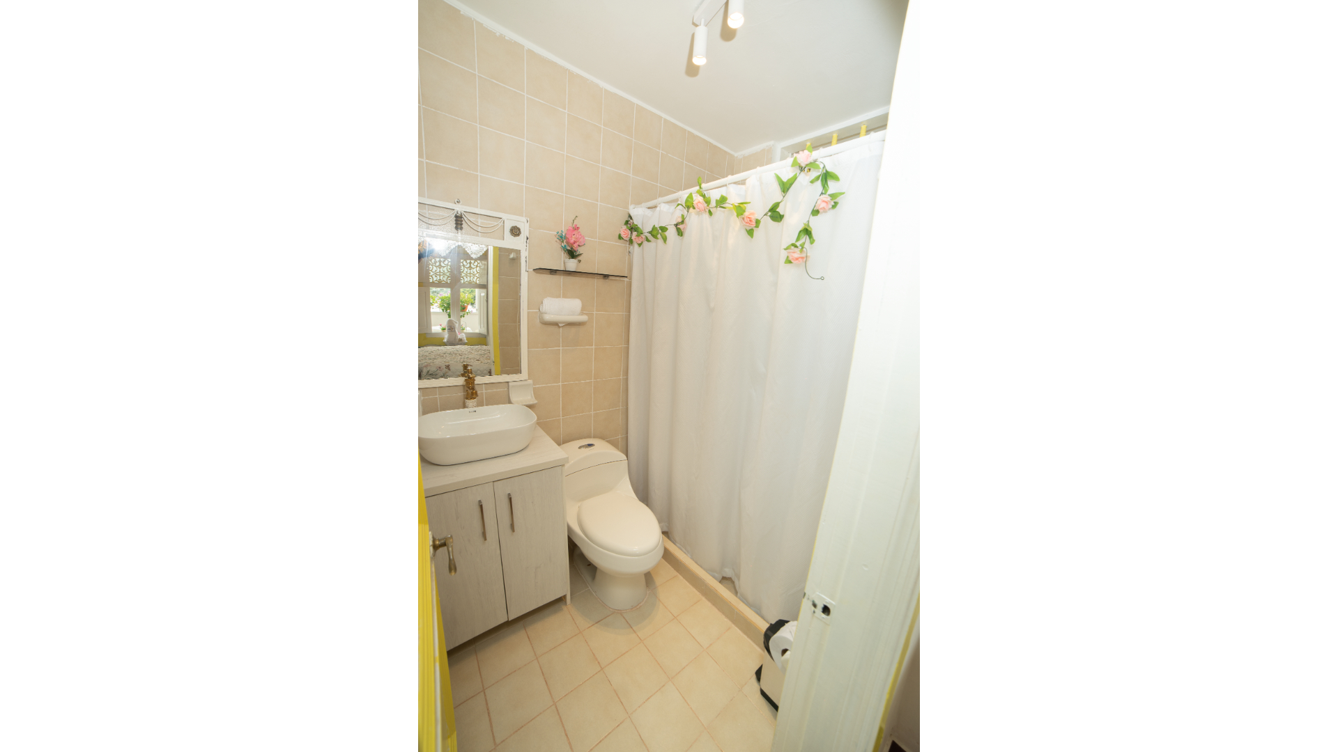 Double Queen Bed Non Smoking