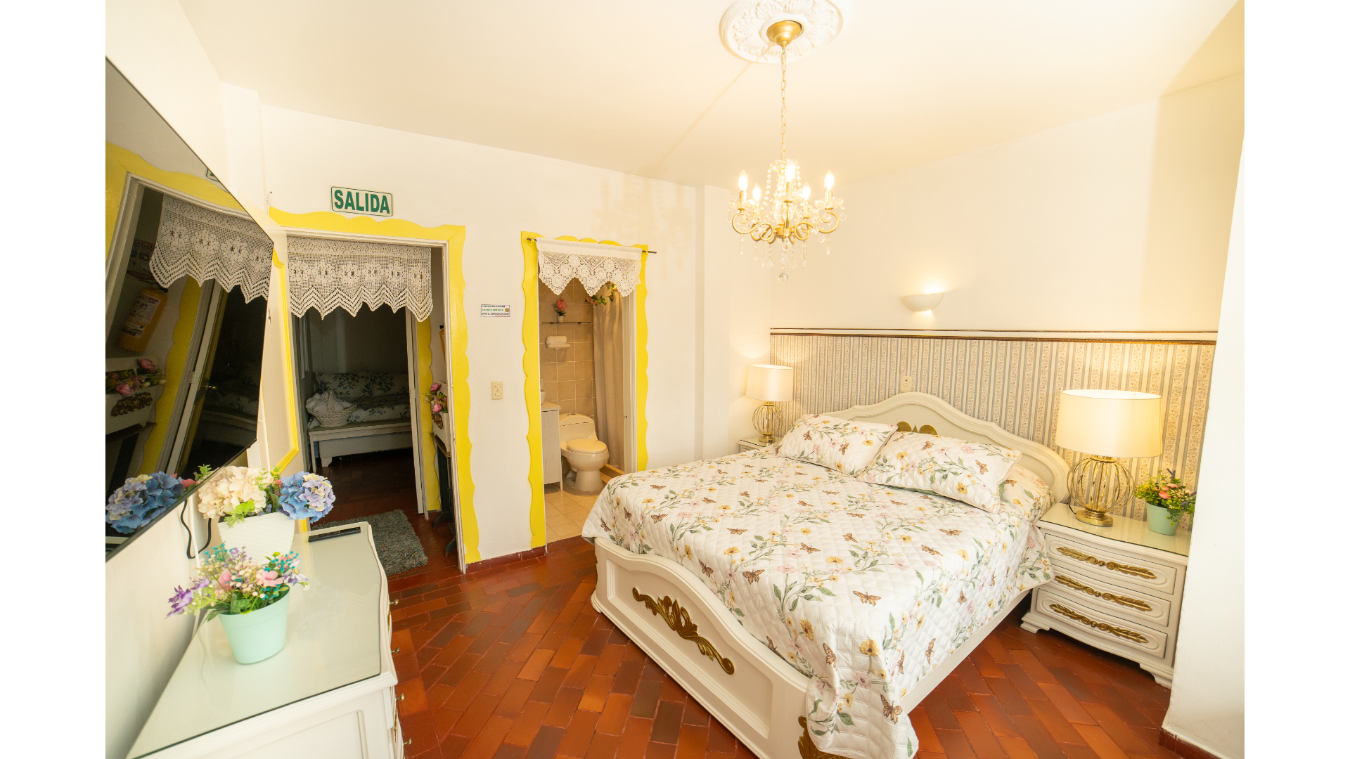 Double Queen Bed Non Smoking