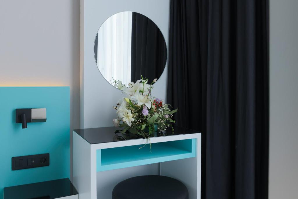 Twin Classic Sea View