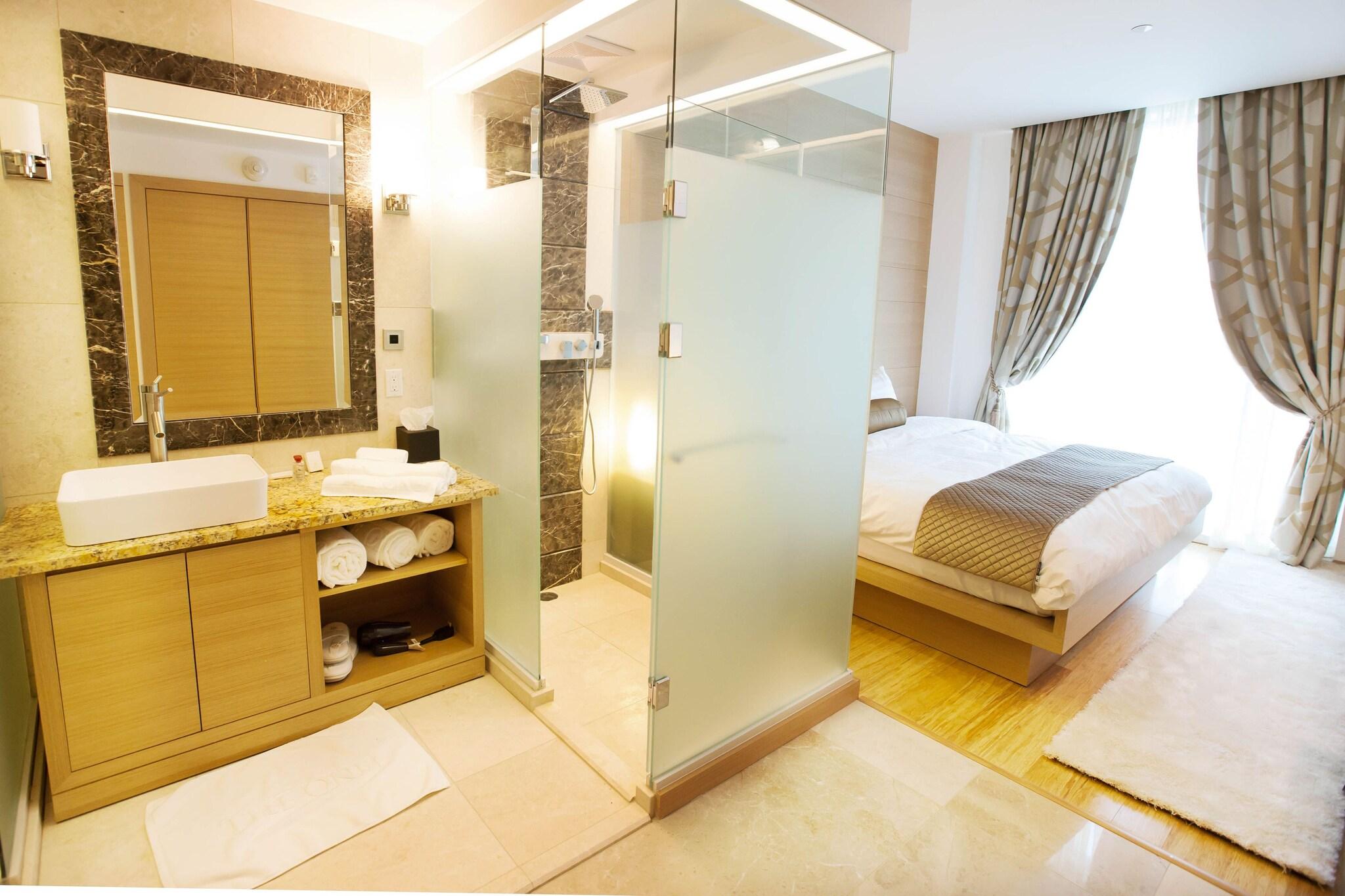 Double King Size Bed