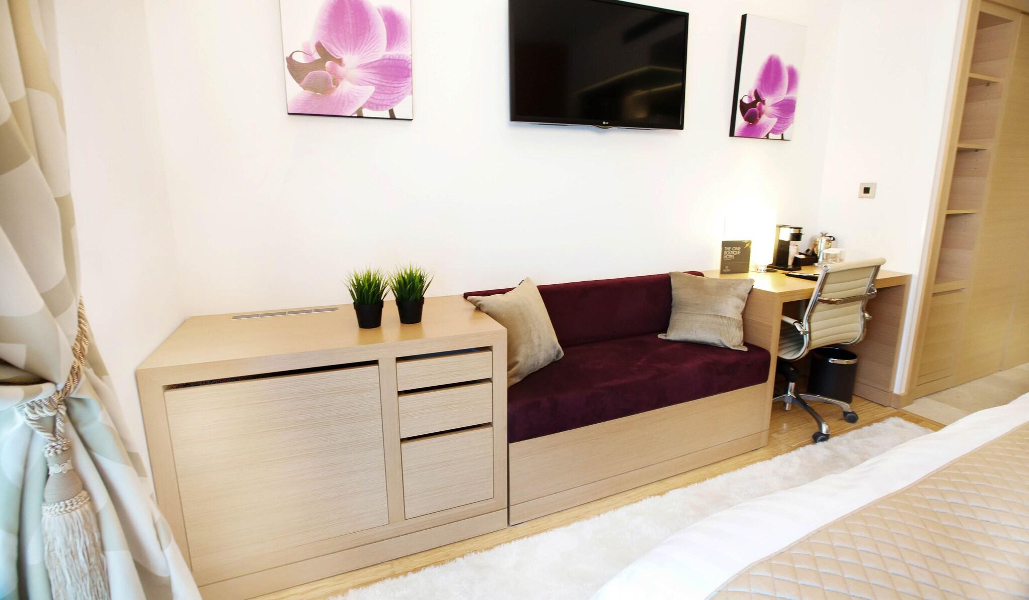 Double King Size Bed