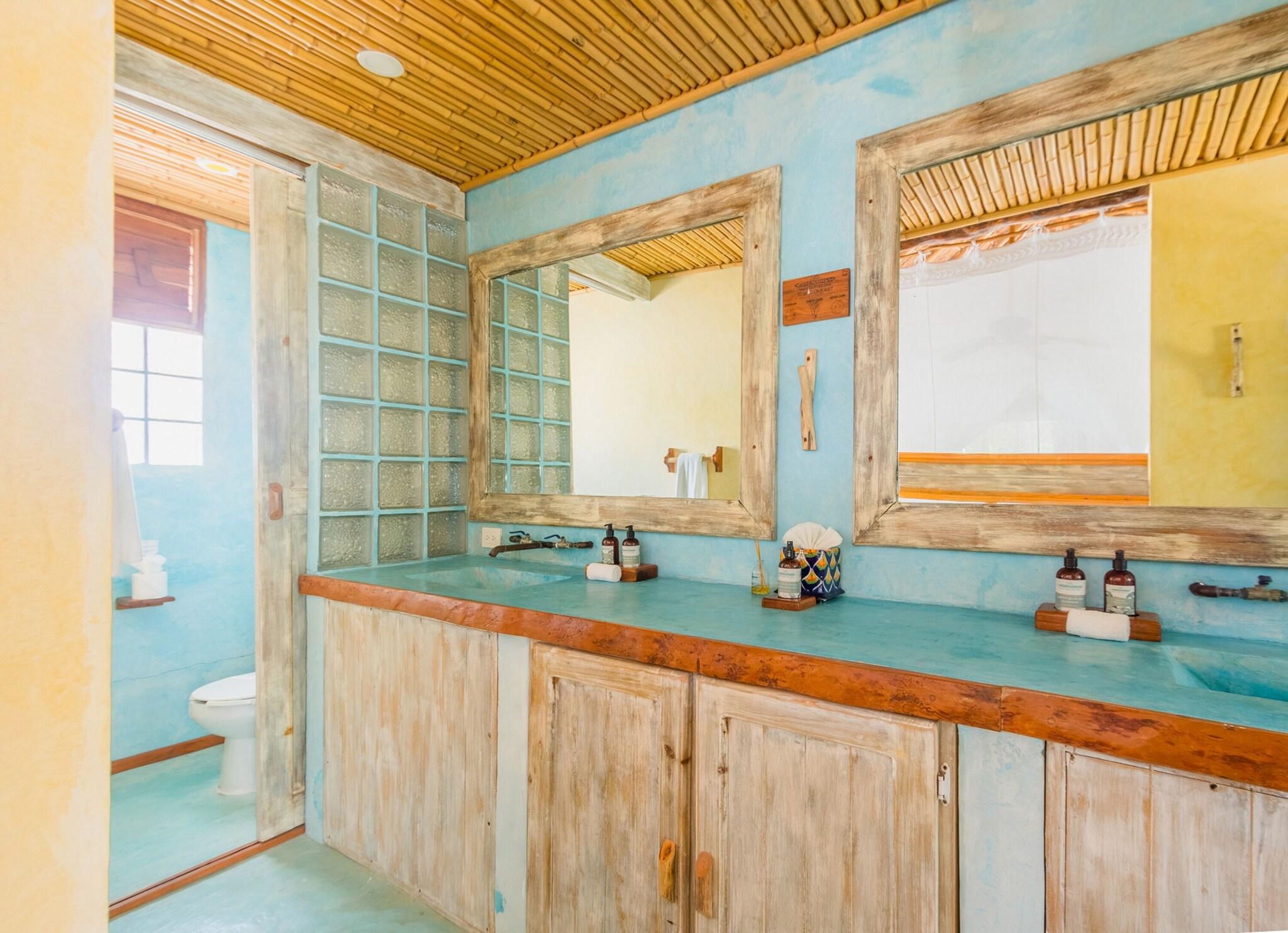 Double Ocean View King Bed