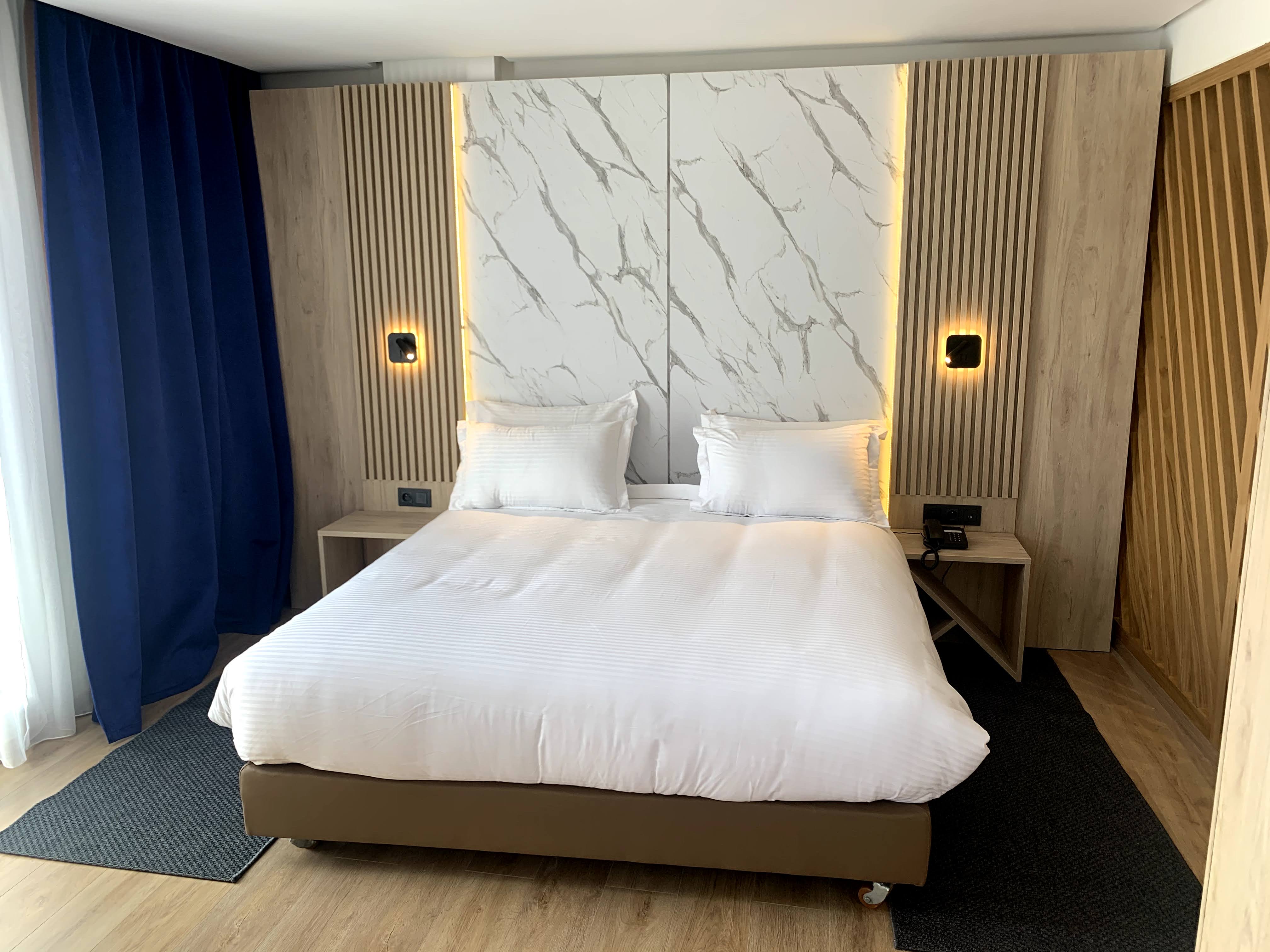 Suite City View King Bed