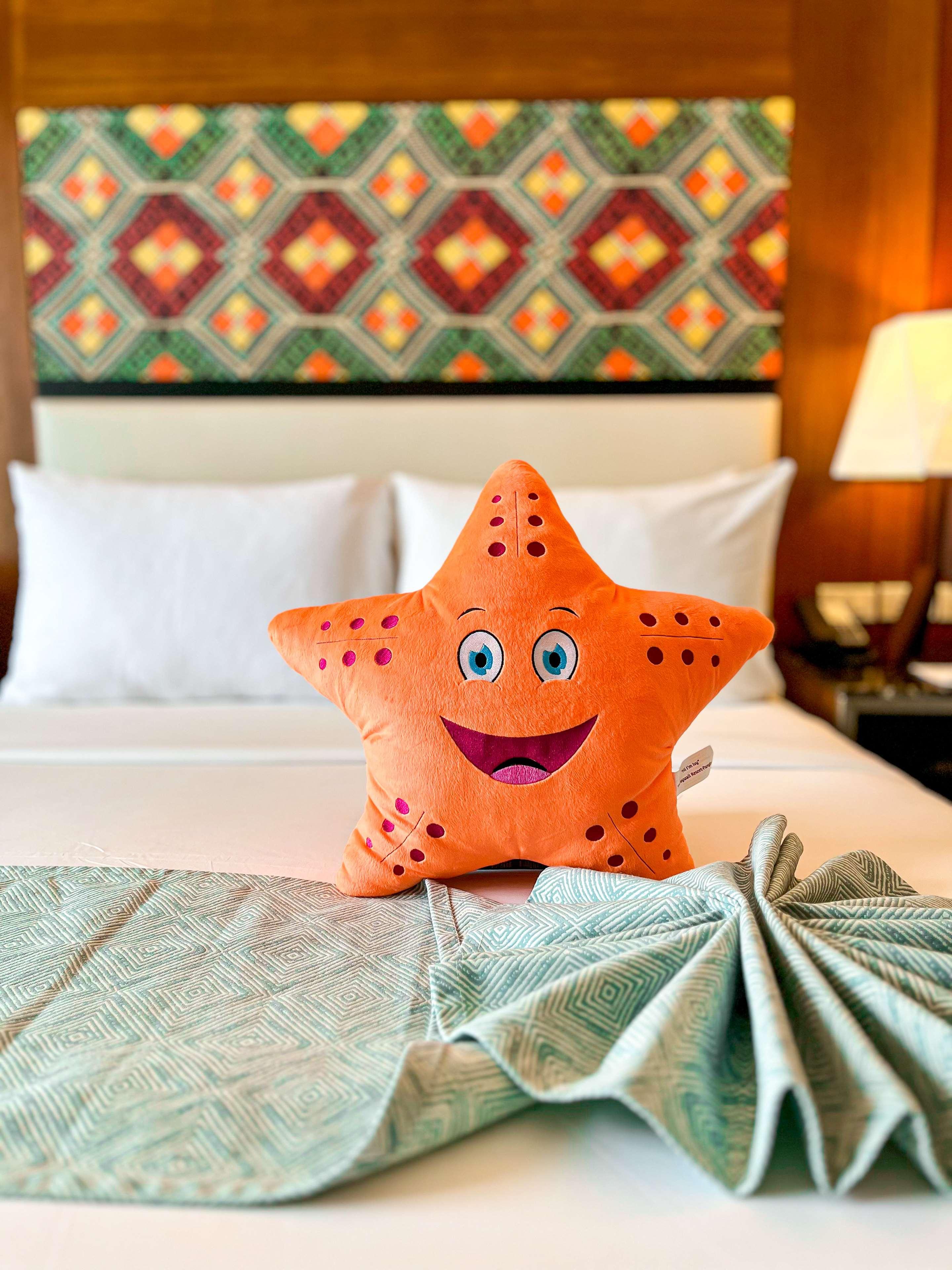 Family Room Capacity 5