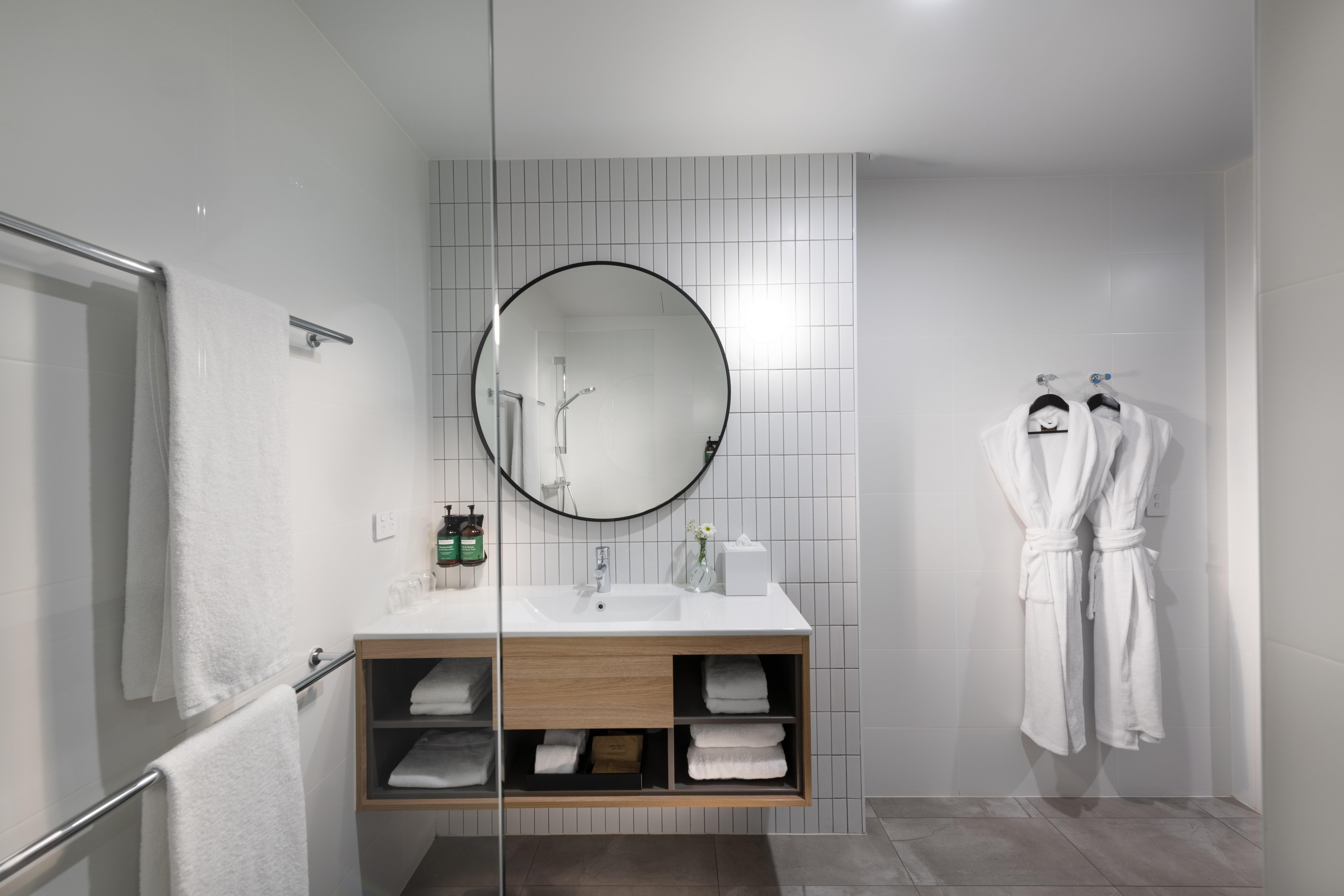 Junior Suite City View King Bed