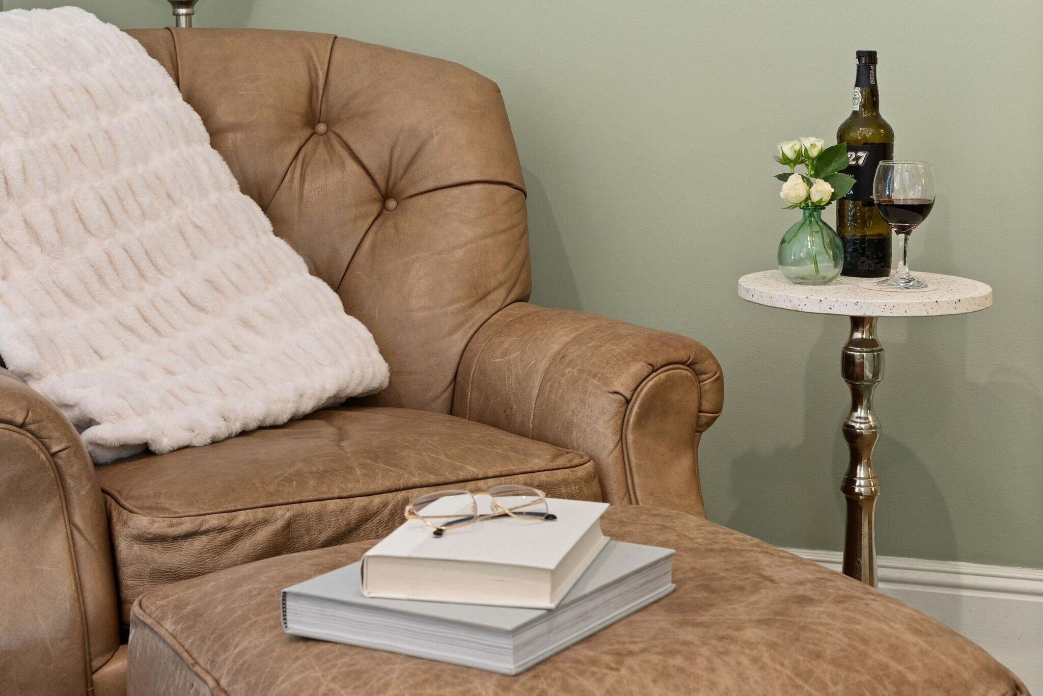 Double Queen Size Bed