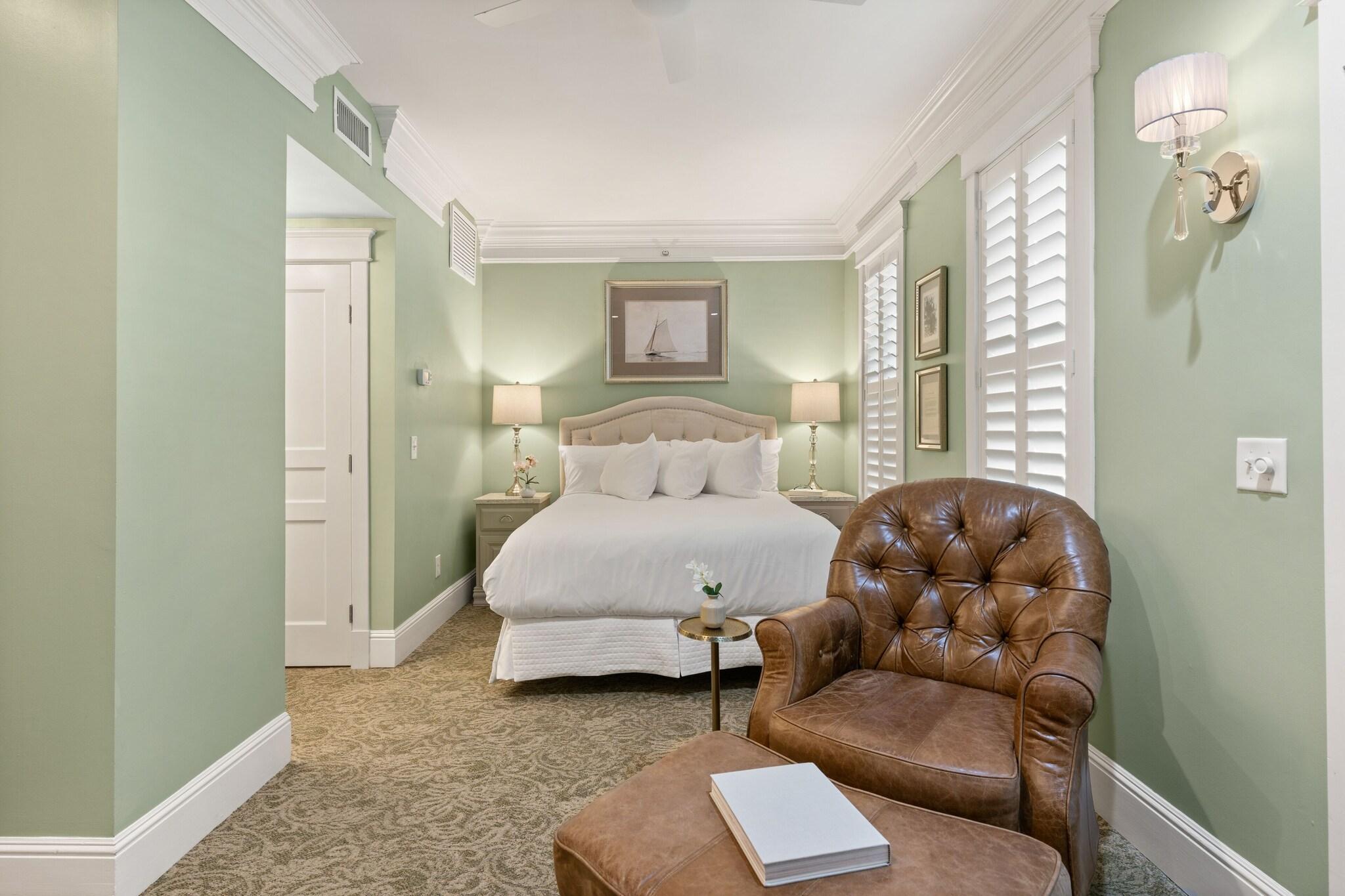 Double Queen Size Bed