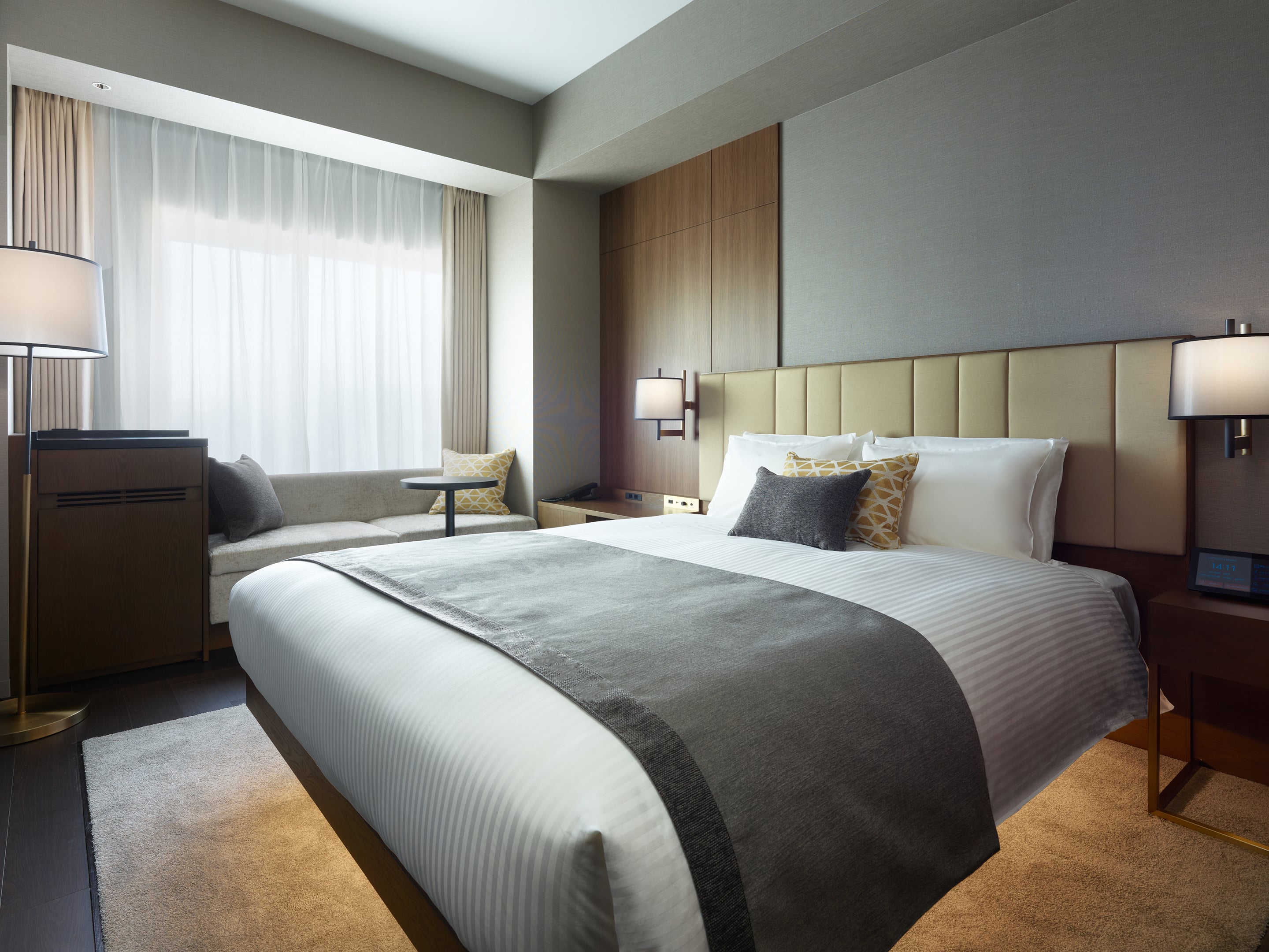 Double Queen Size Bed