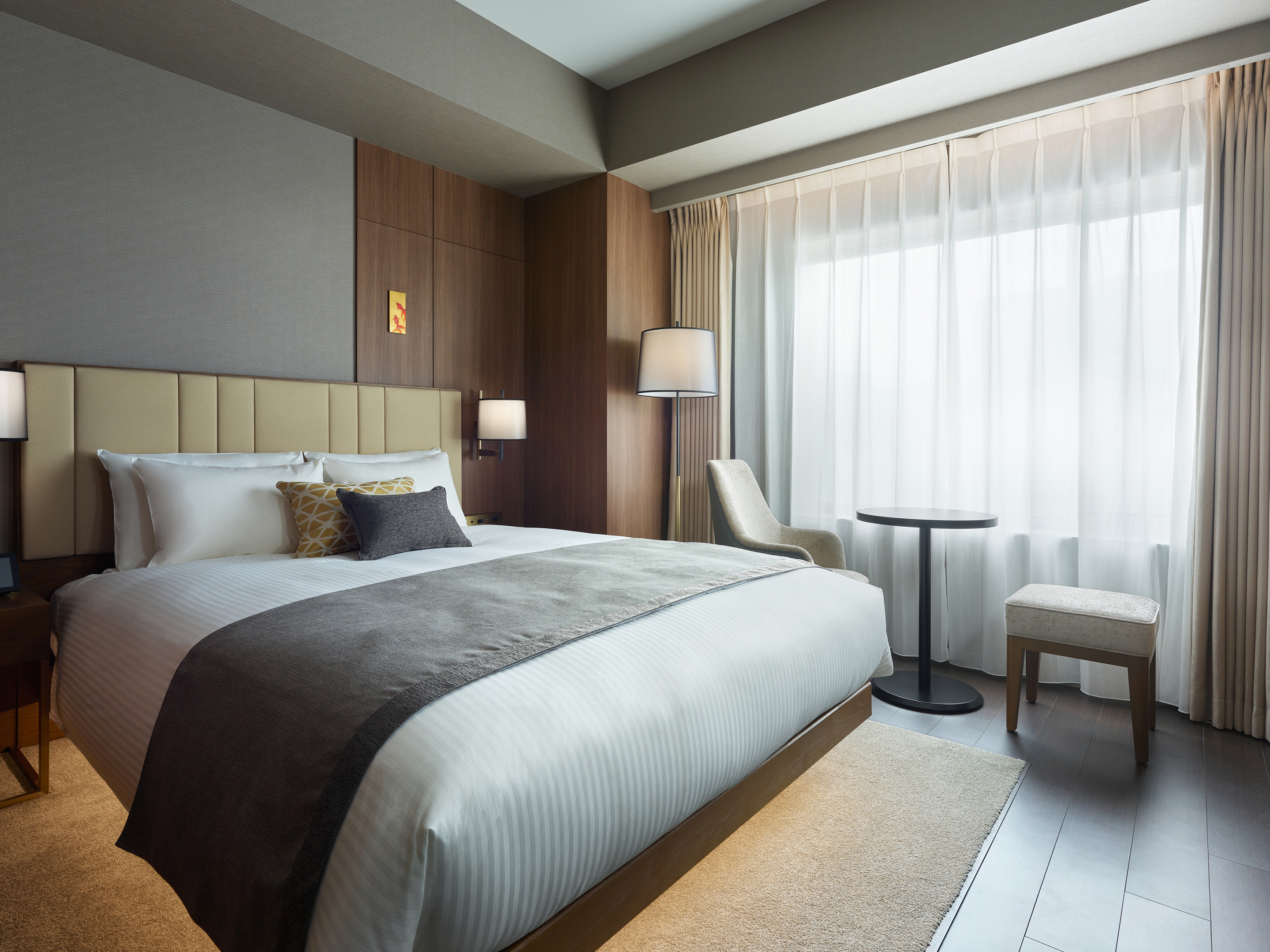 Double Queen Size Bed