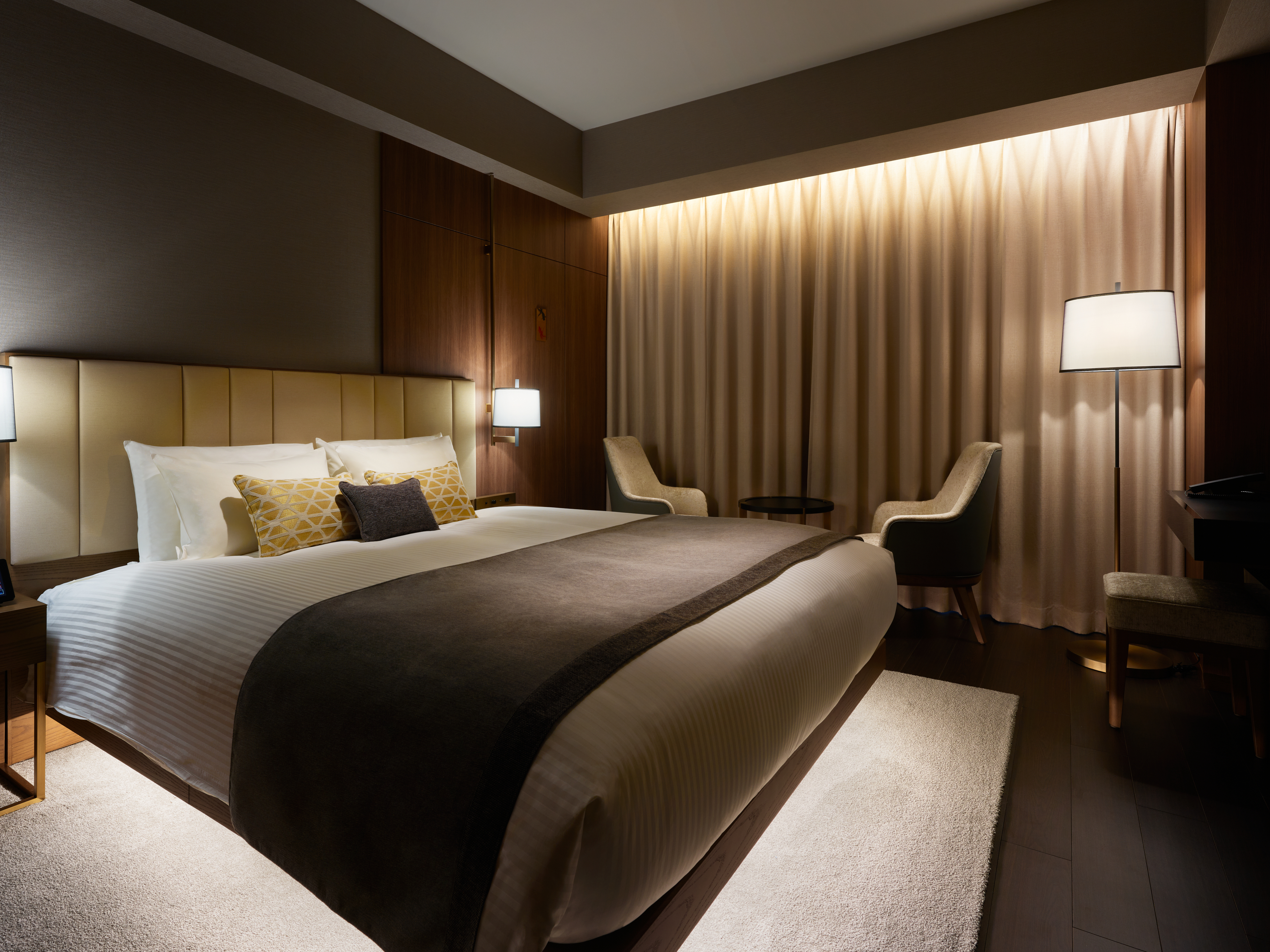 Double Superior King Bed