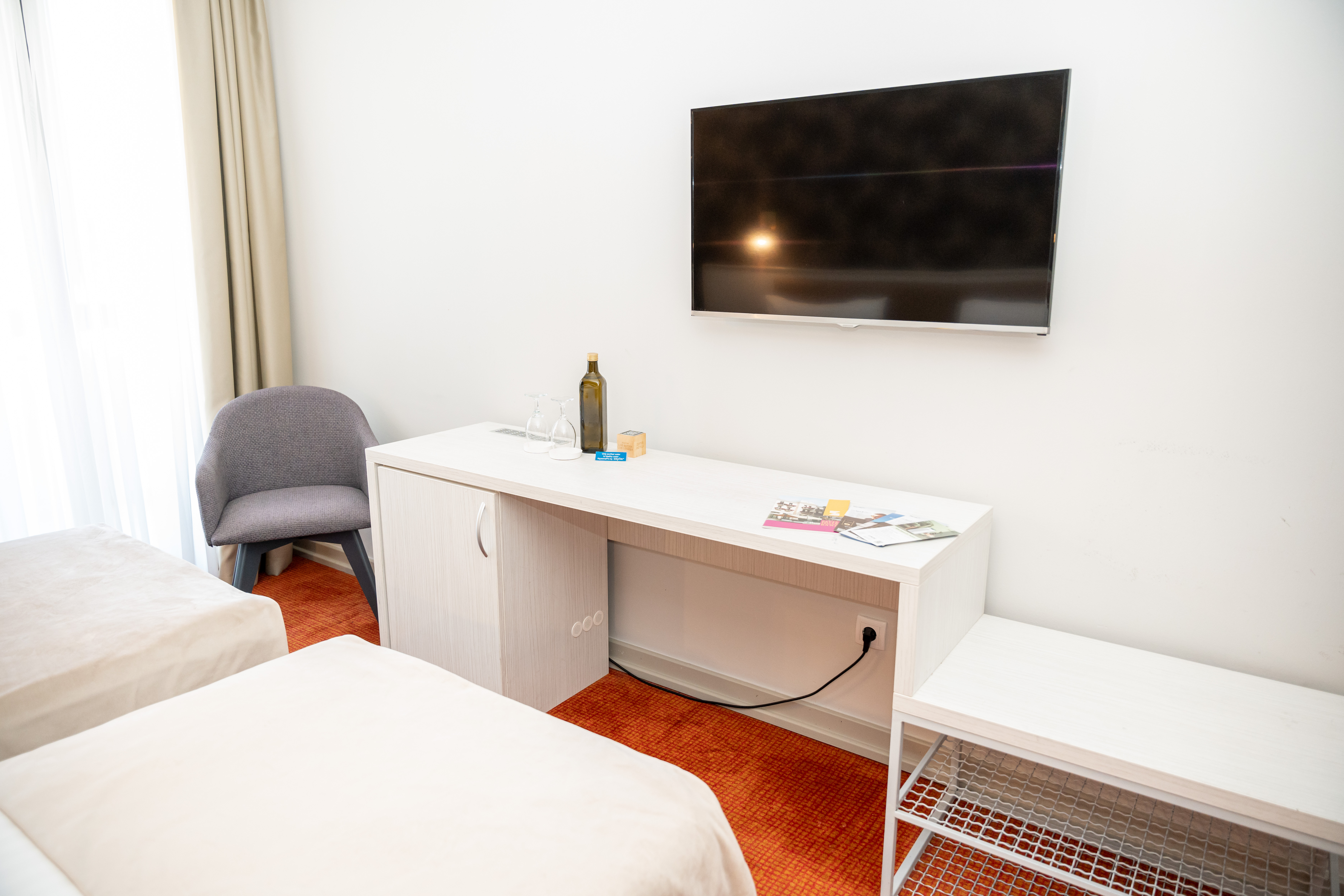 Double or Twin Standard