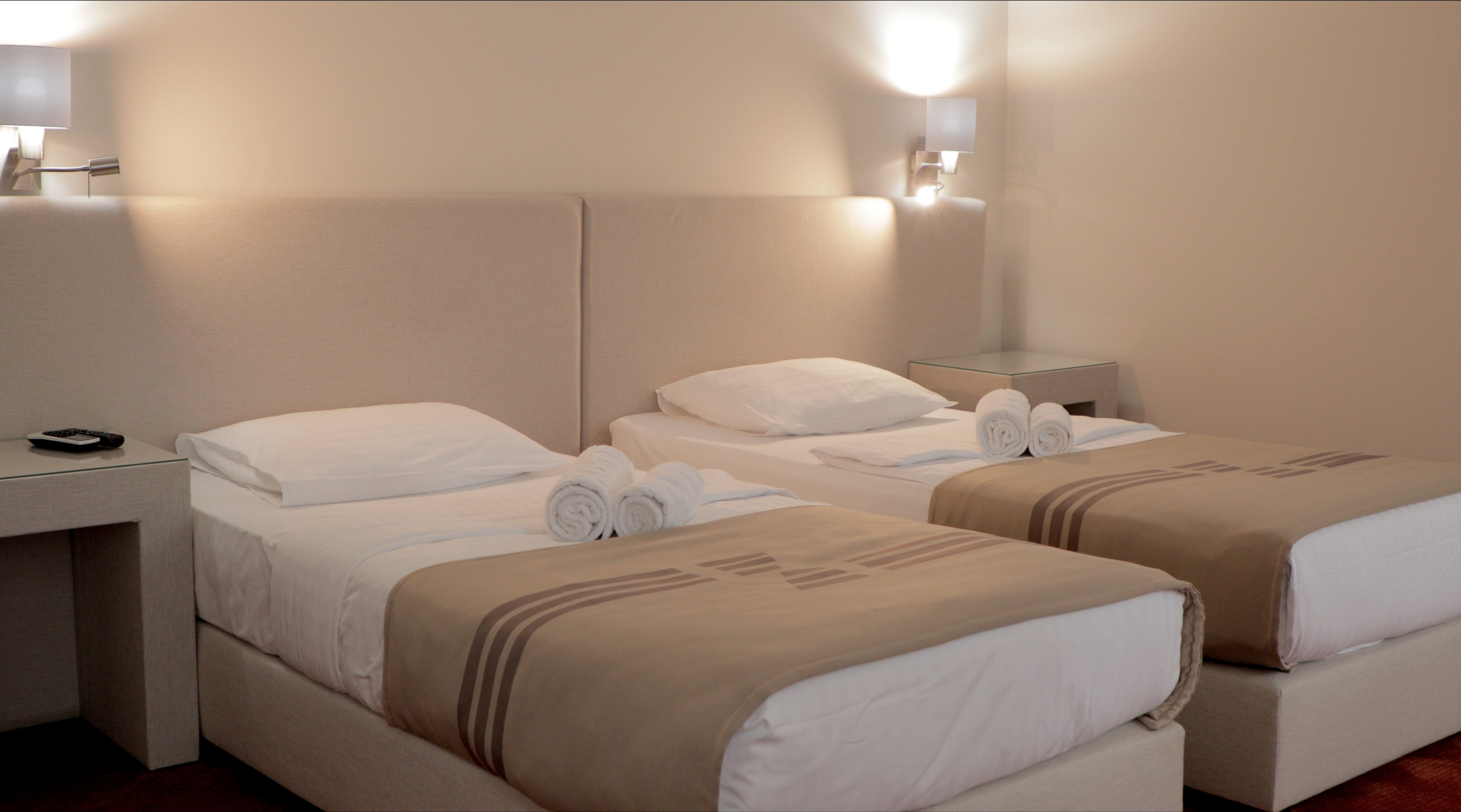 Double or Twin Deluxe