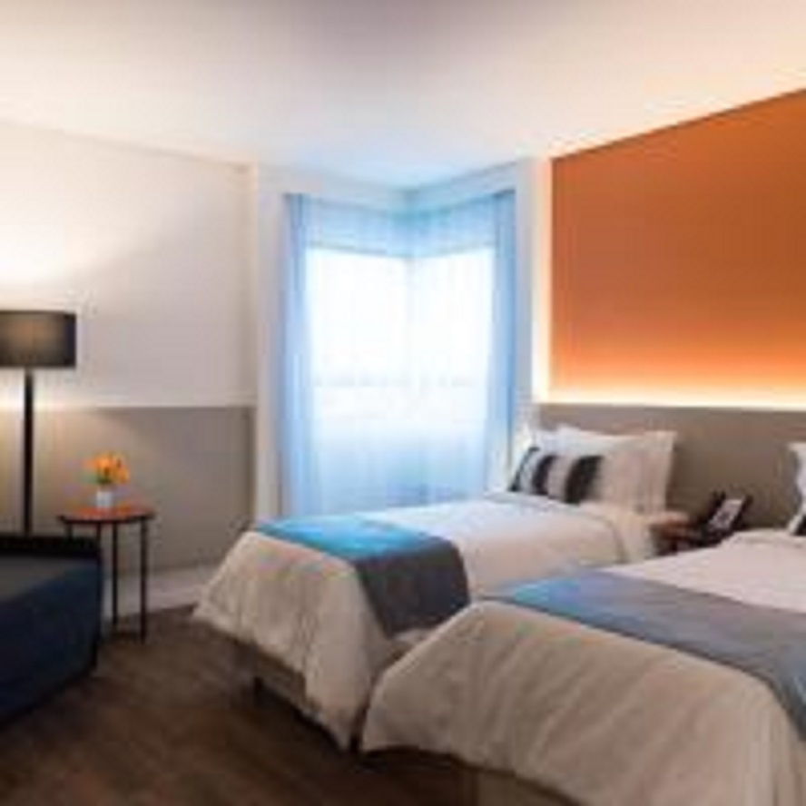 Twin Deluxe Superior