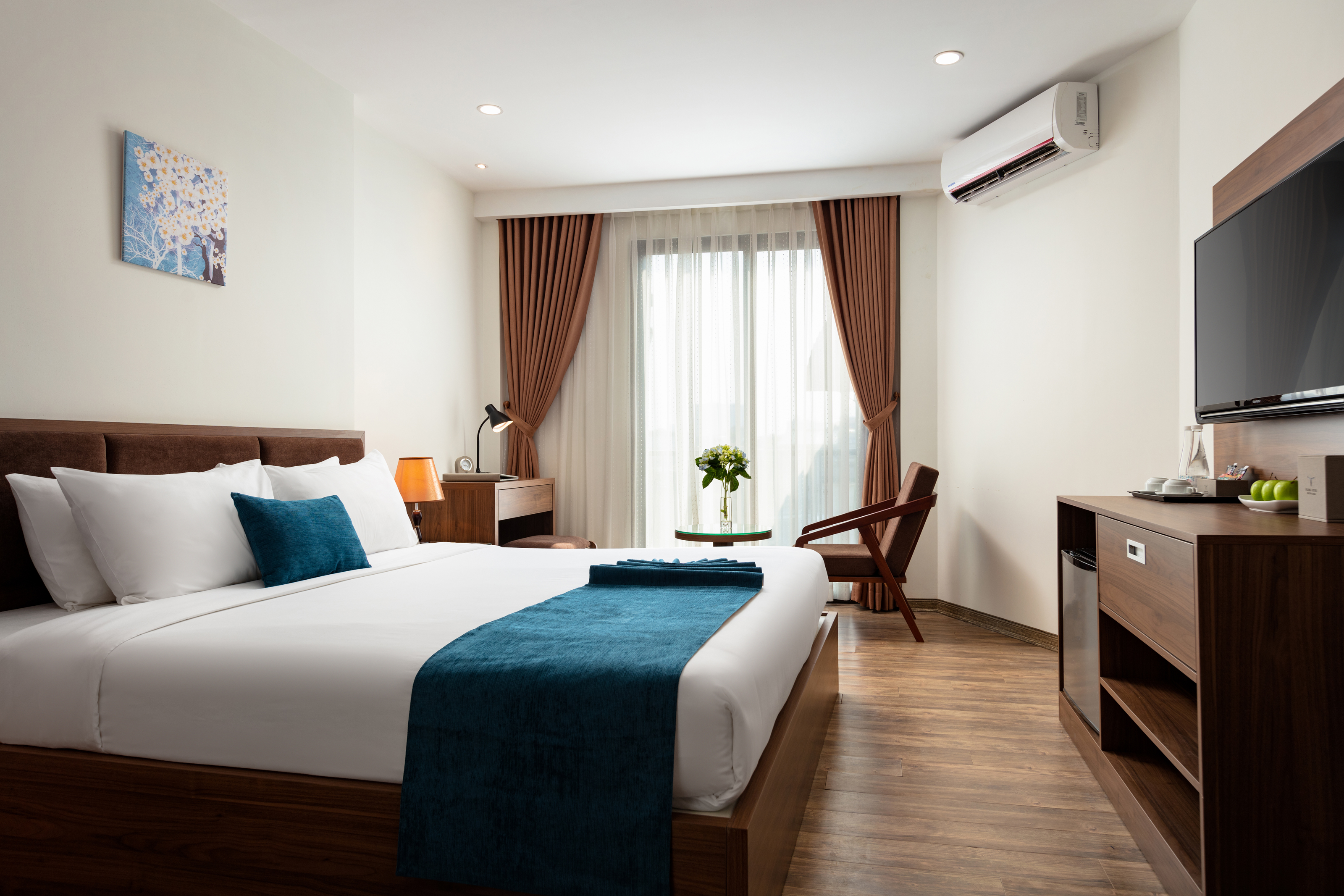 Room Classic Land View