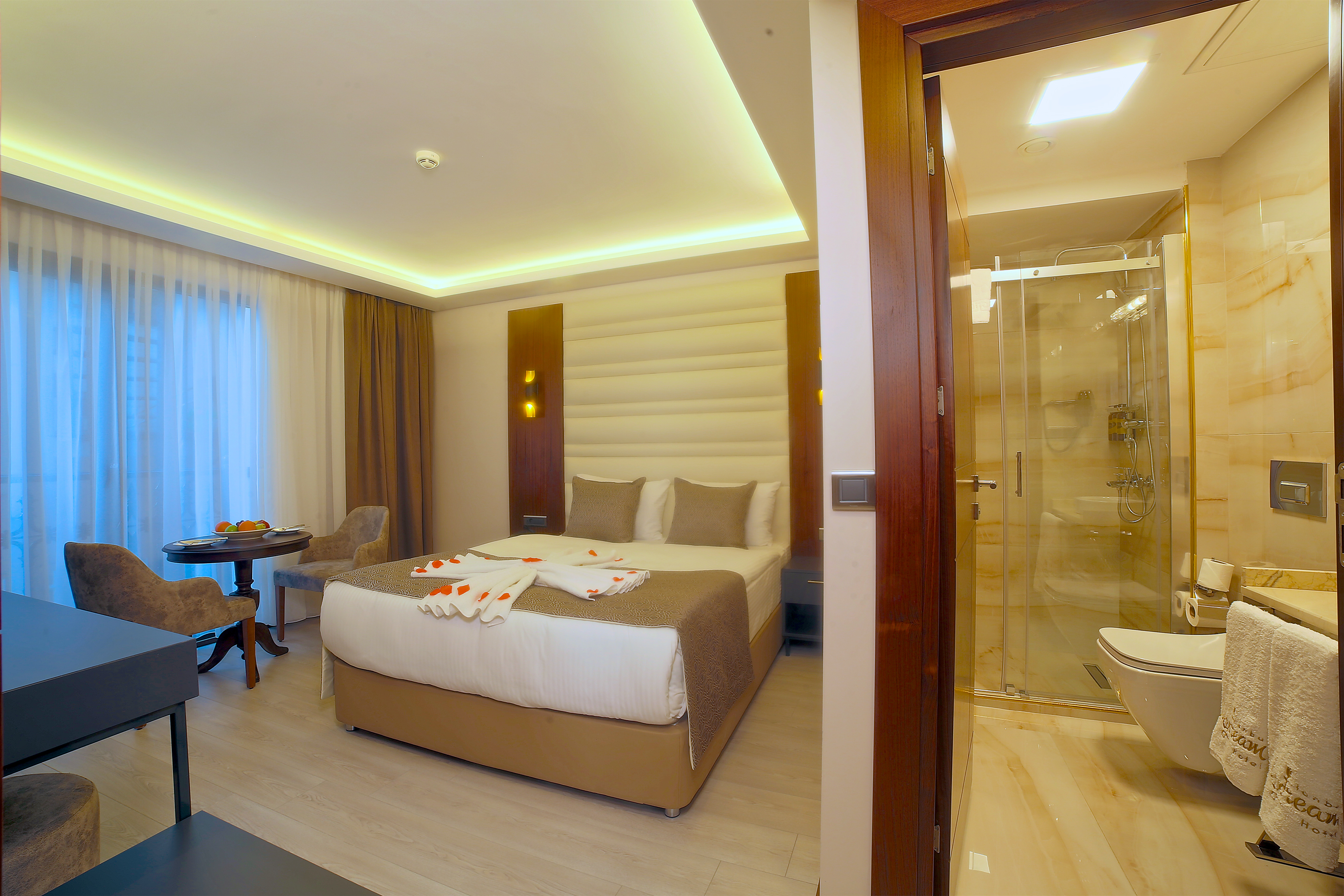 Family Room Connecting Room