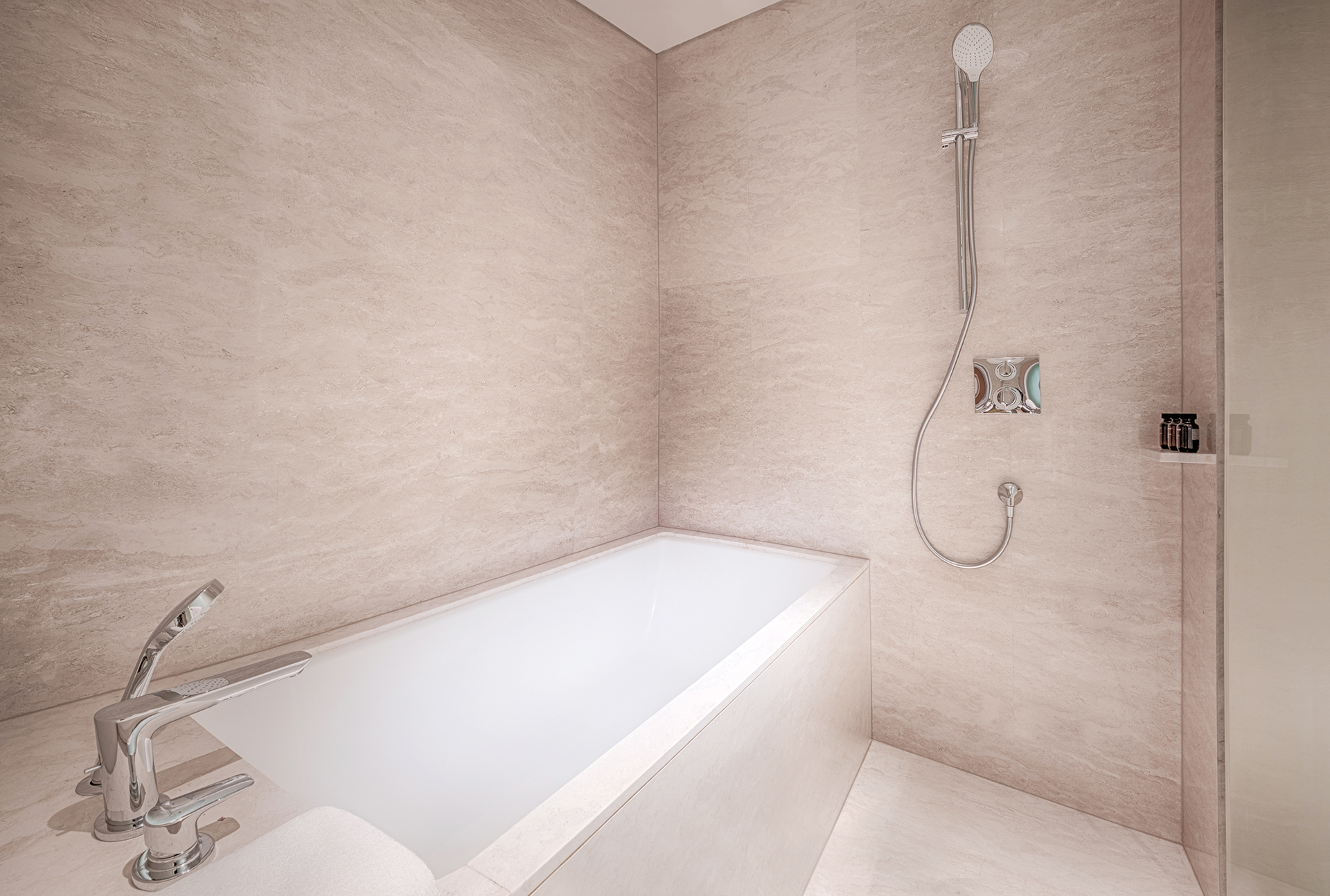 Double Deluxe Premier