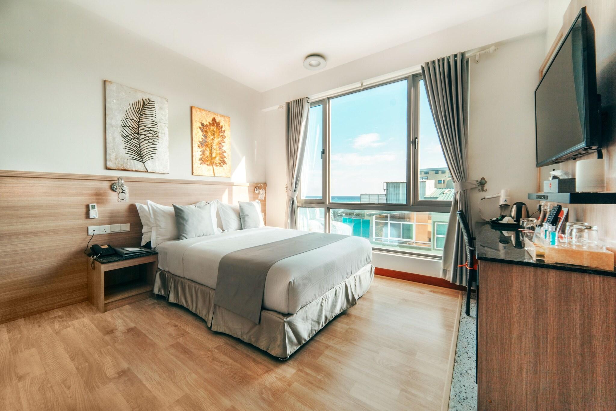 Double Deluxe with Views