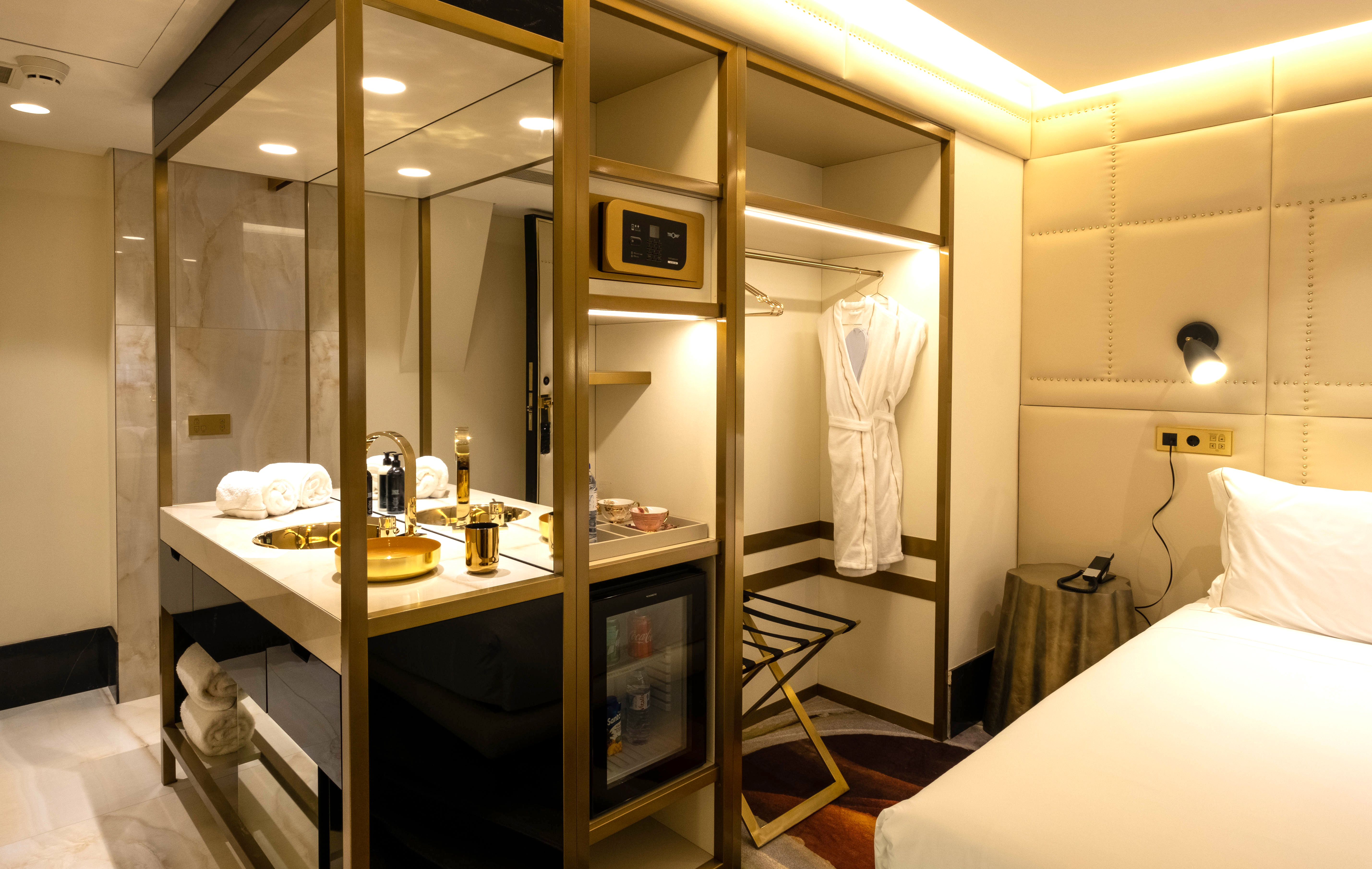 Double Single Deluxe