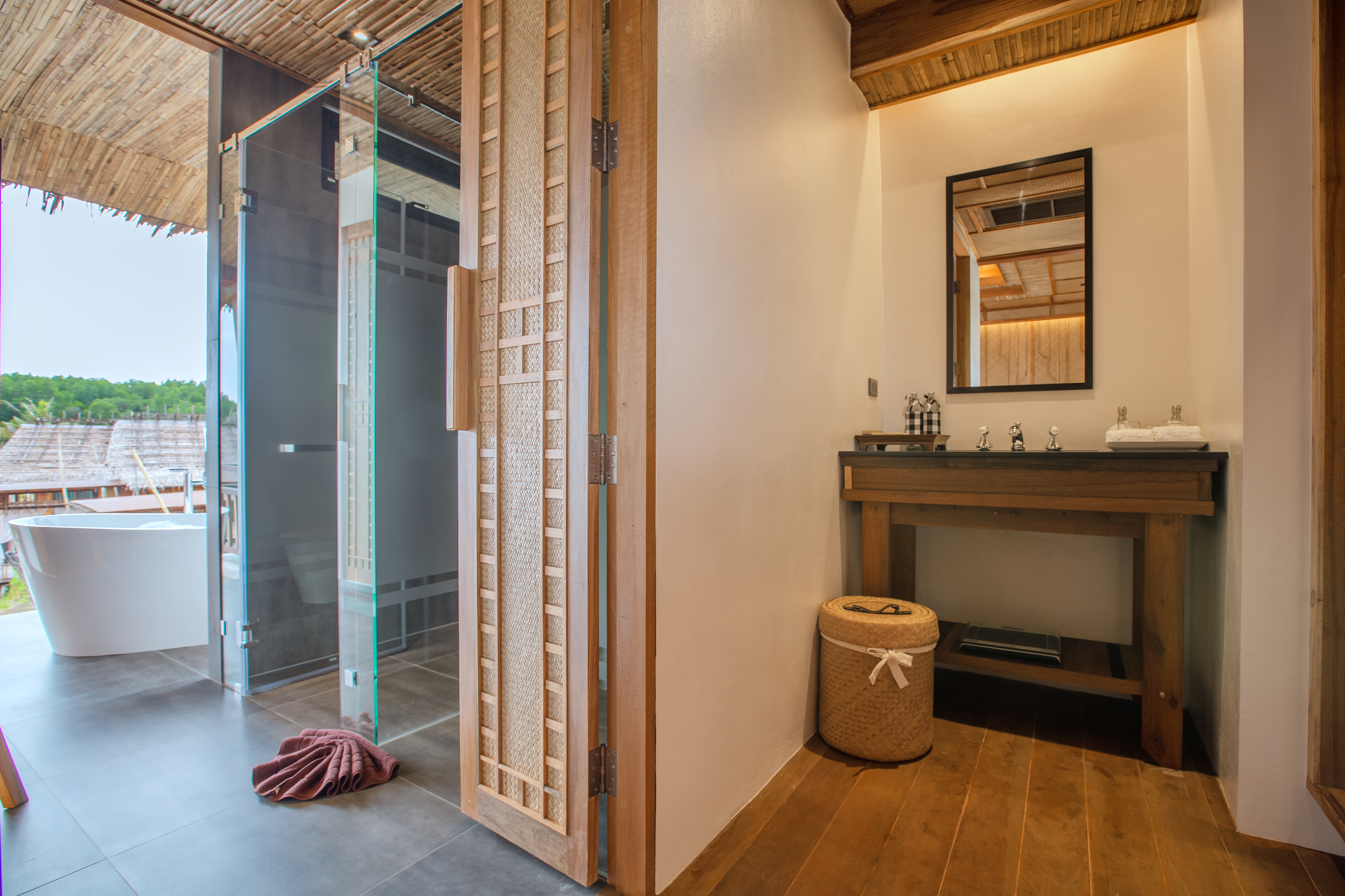 Double Deluxe with Views