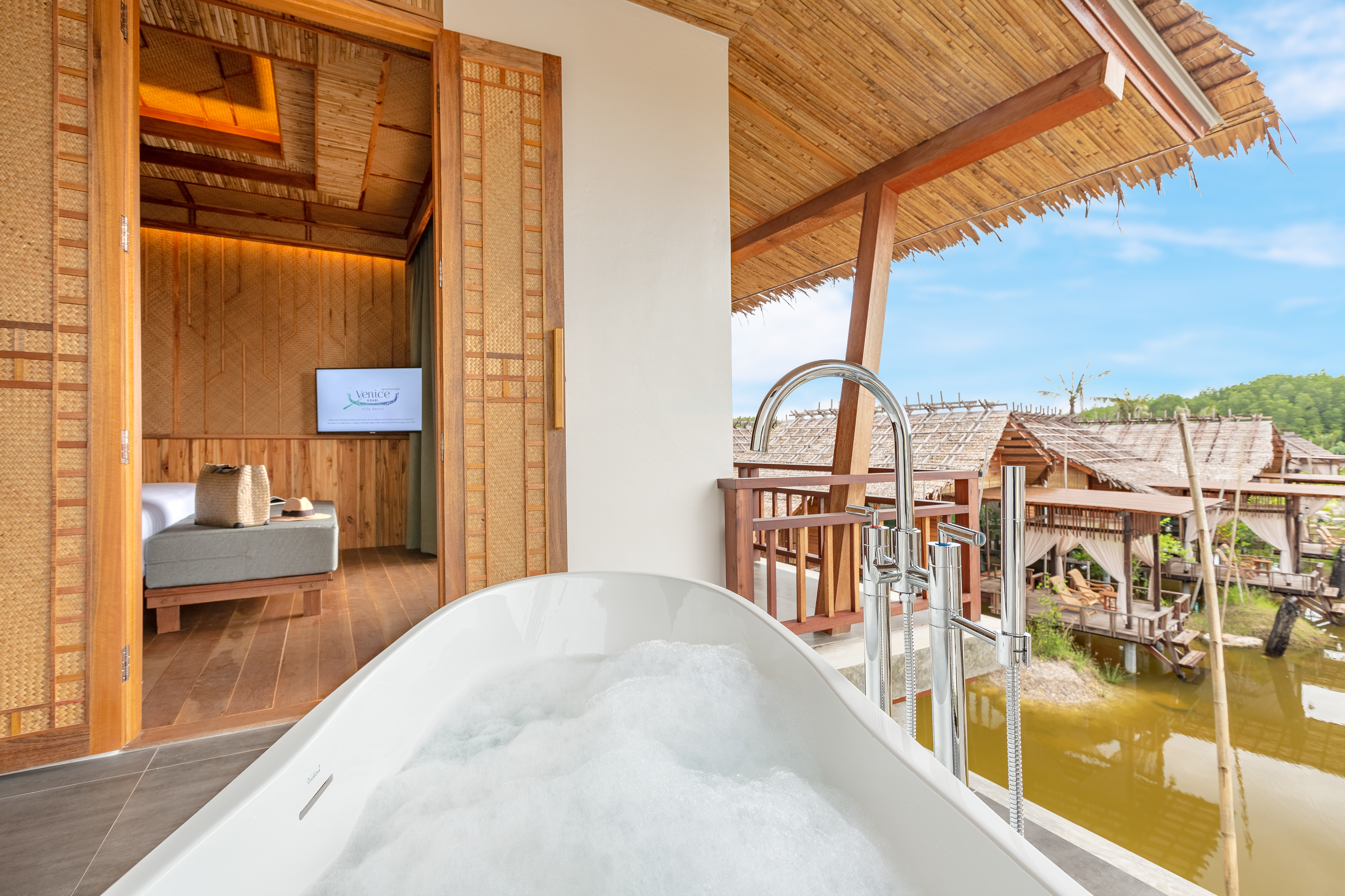 Double Deluxe with Views