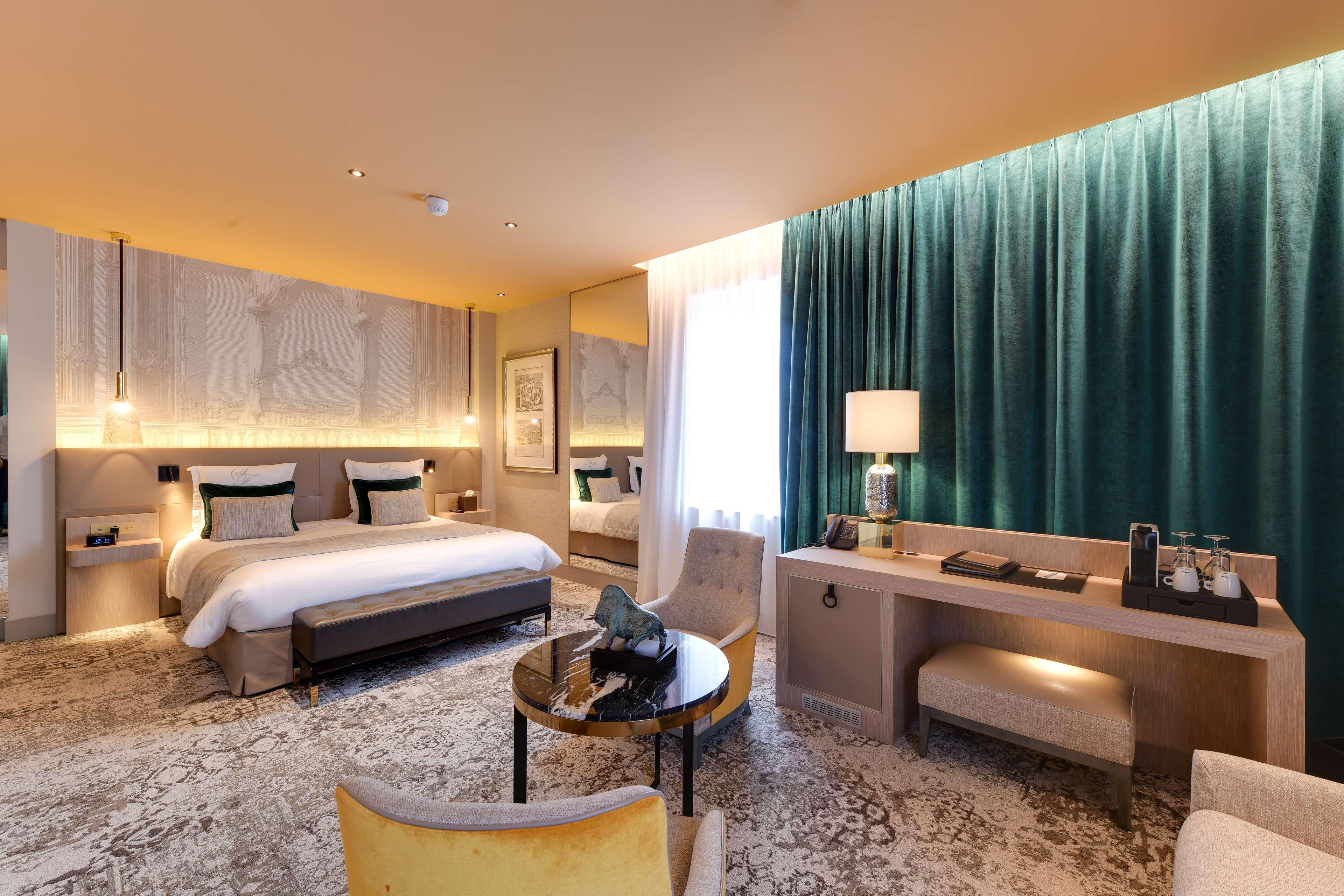 Family Room Capacity 4