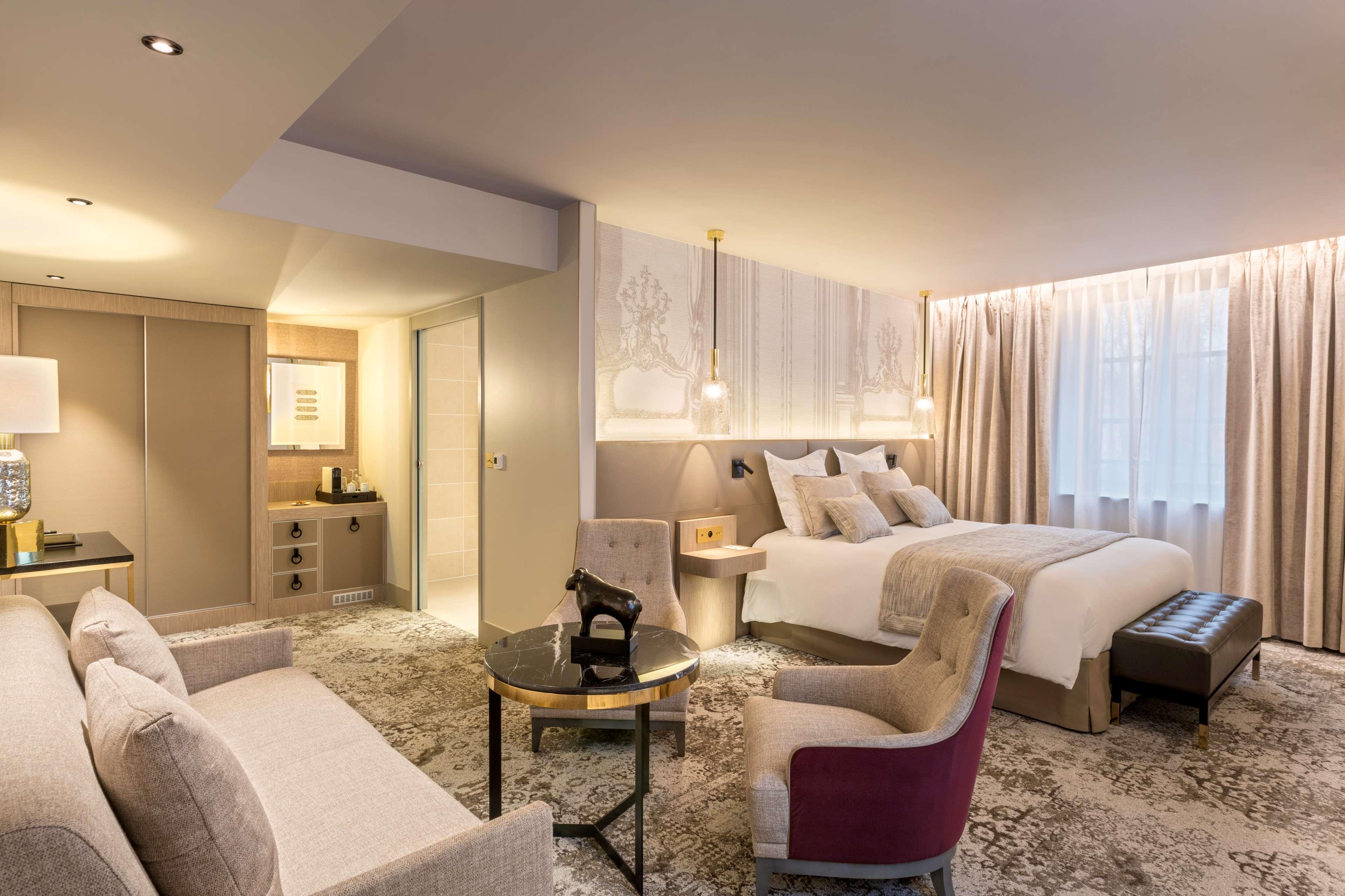 Family Room Capacity 4