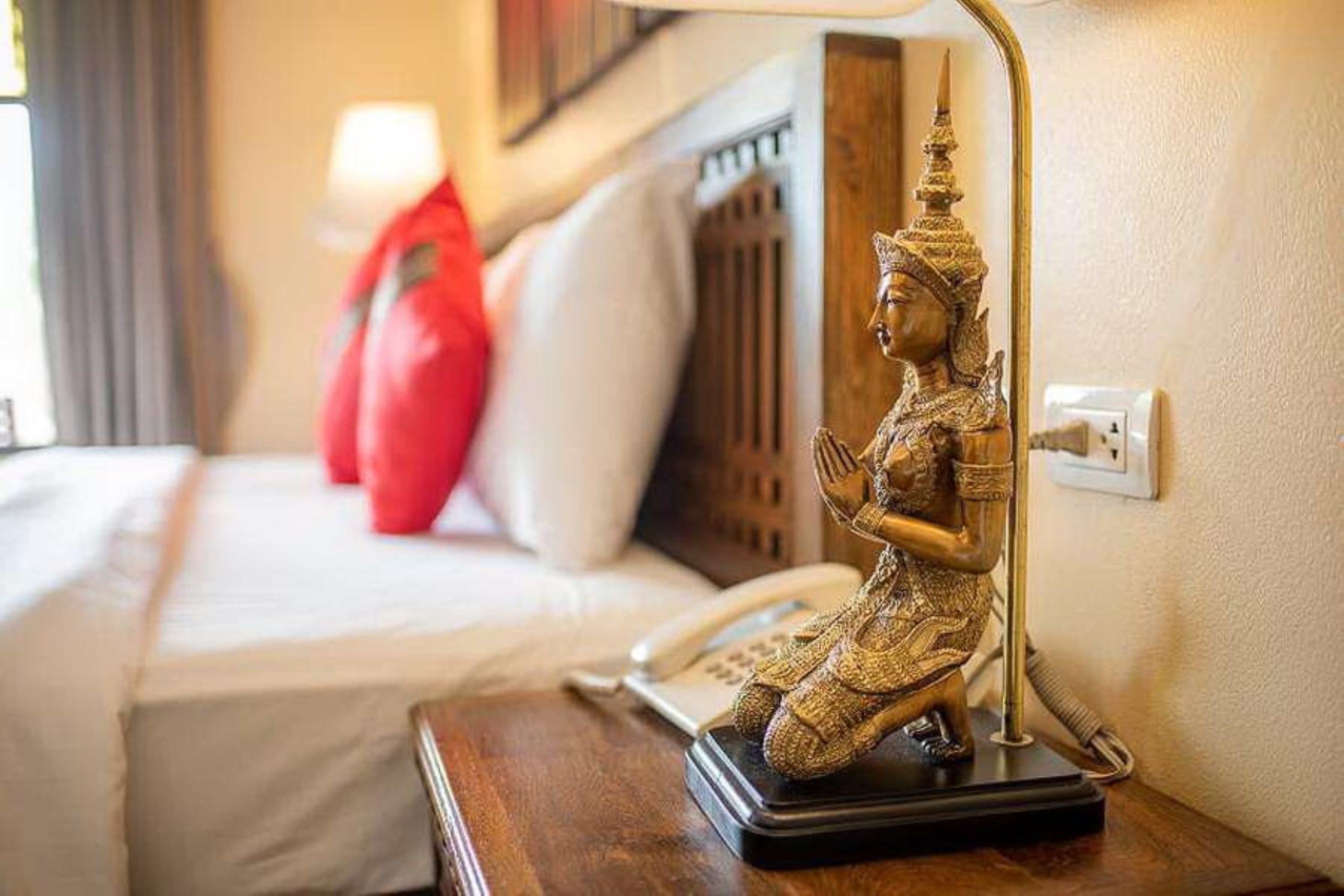 Double Deluxe King Bed