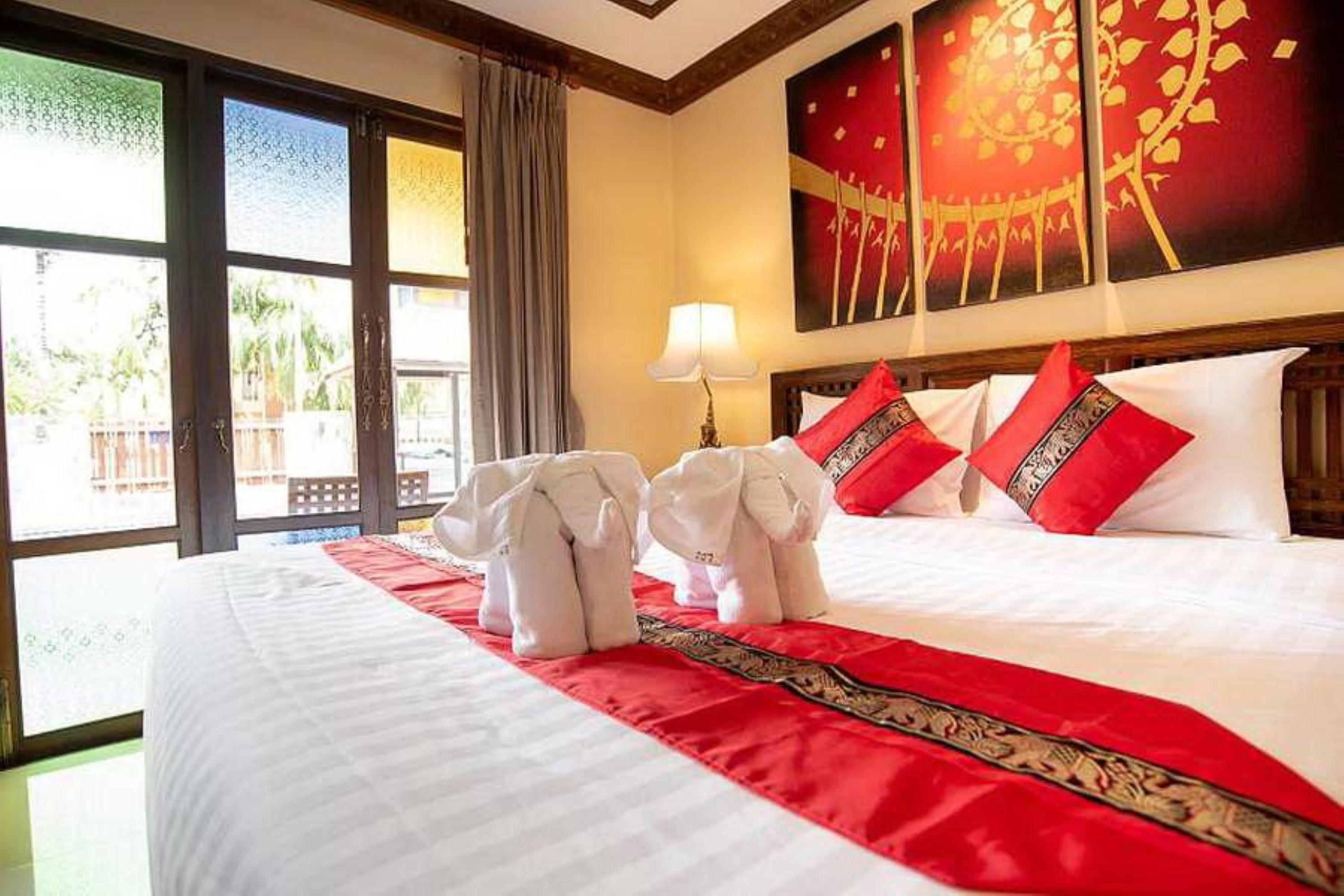 Double Deluxe King Bed