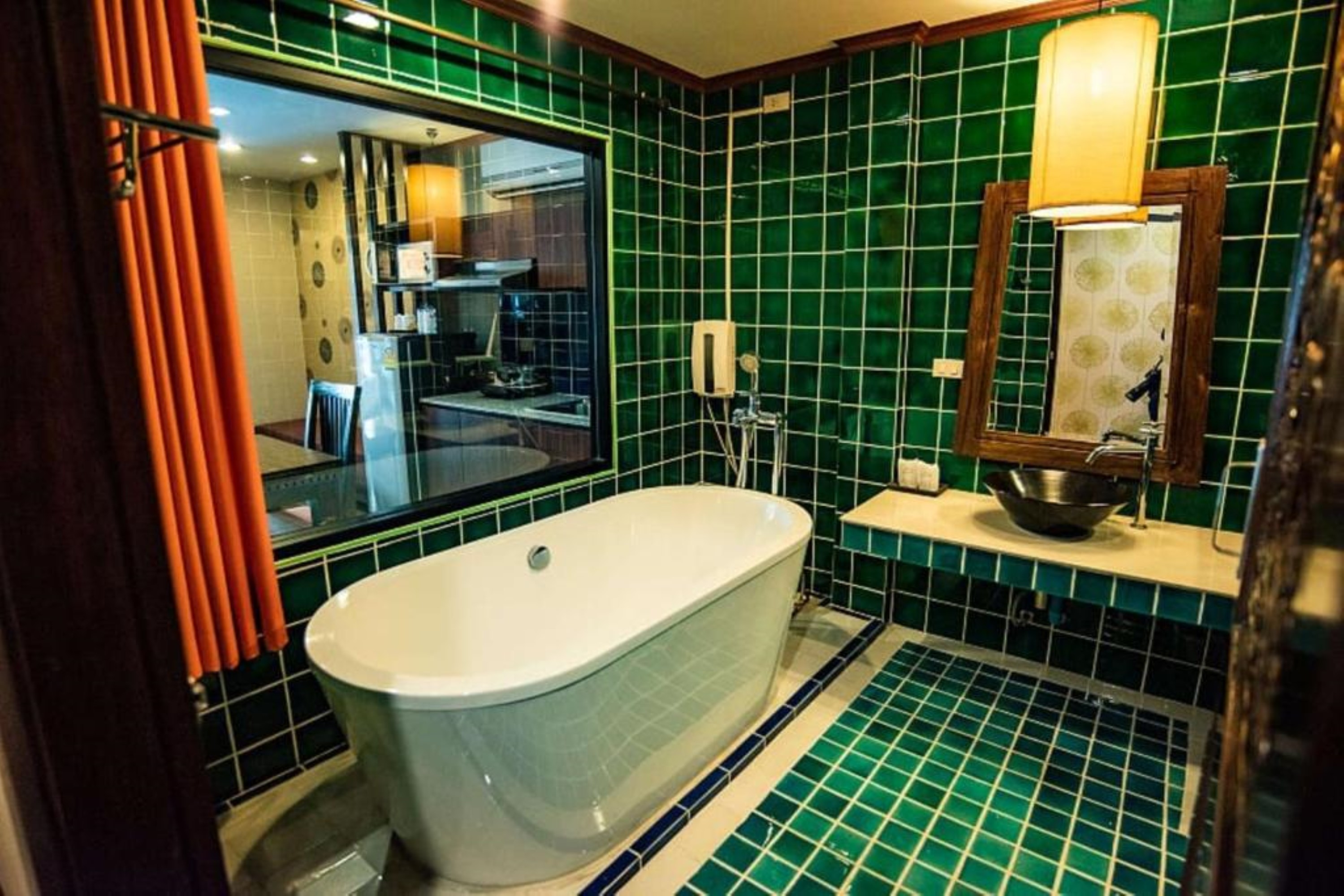 Double Deluxe King Bed