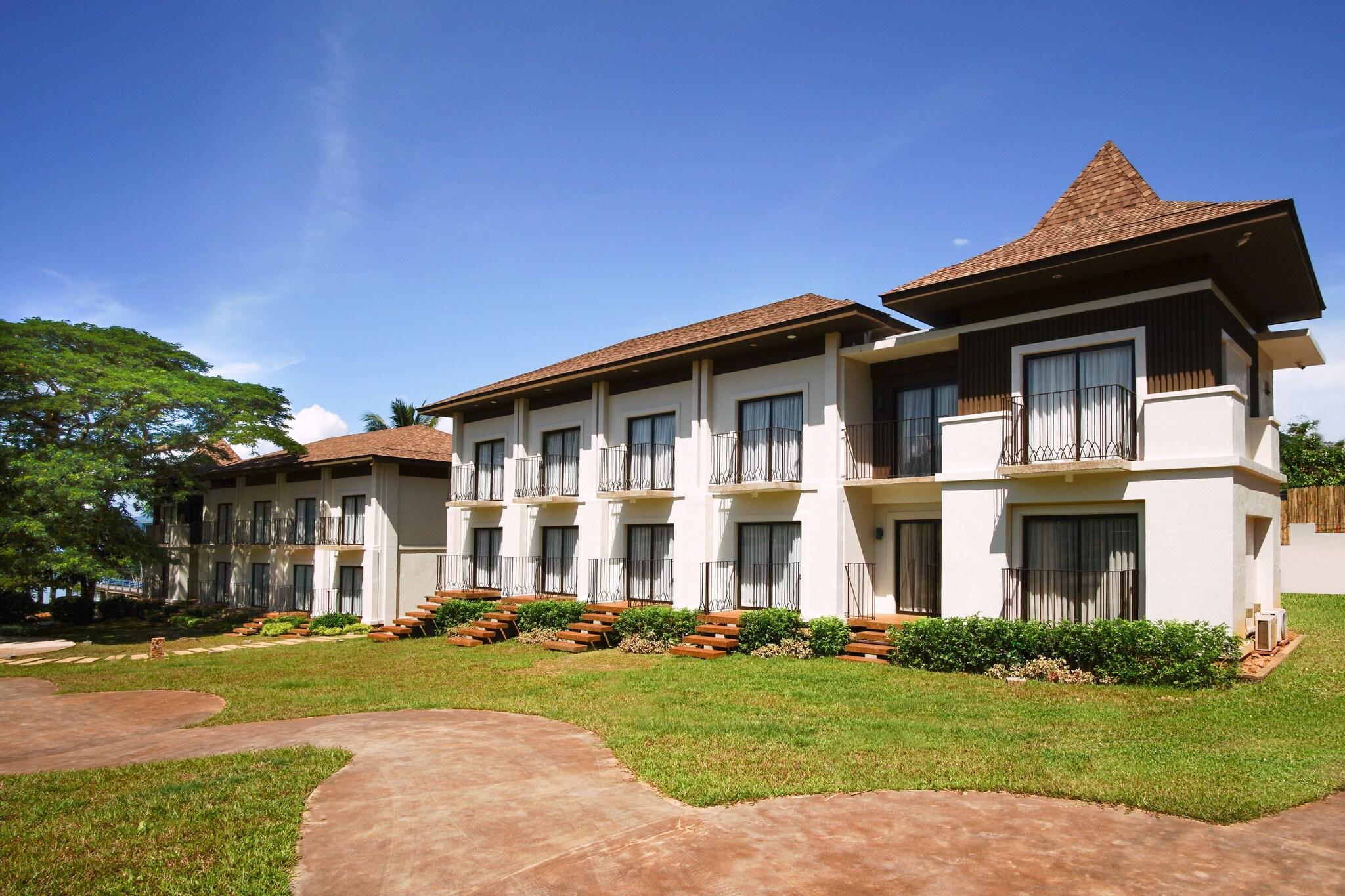 Quadruple Deluxe Two Queen Beds