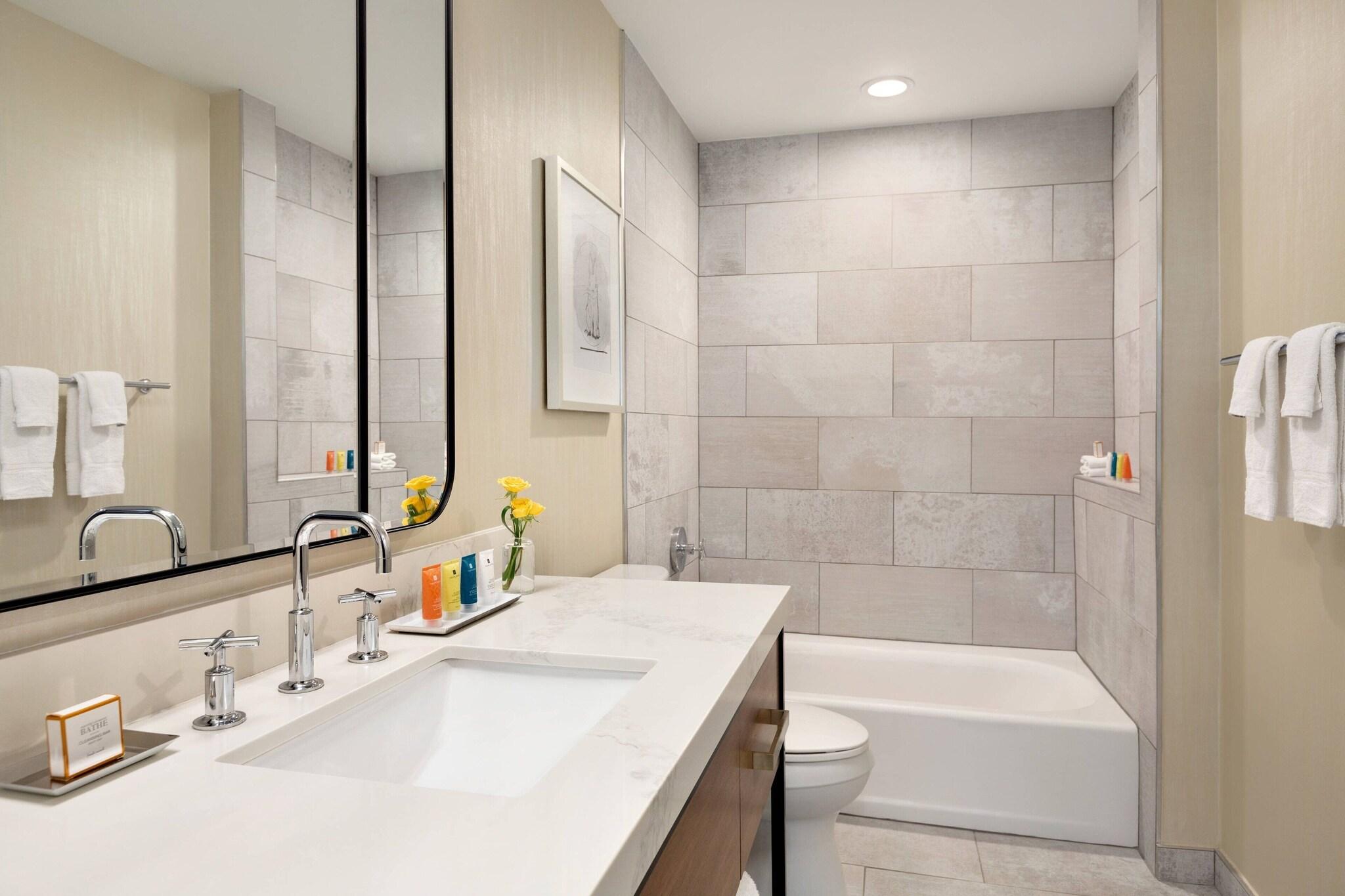 Suite Two Queen Beds One Bedroom