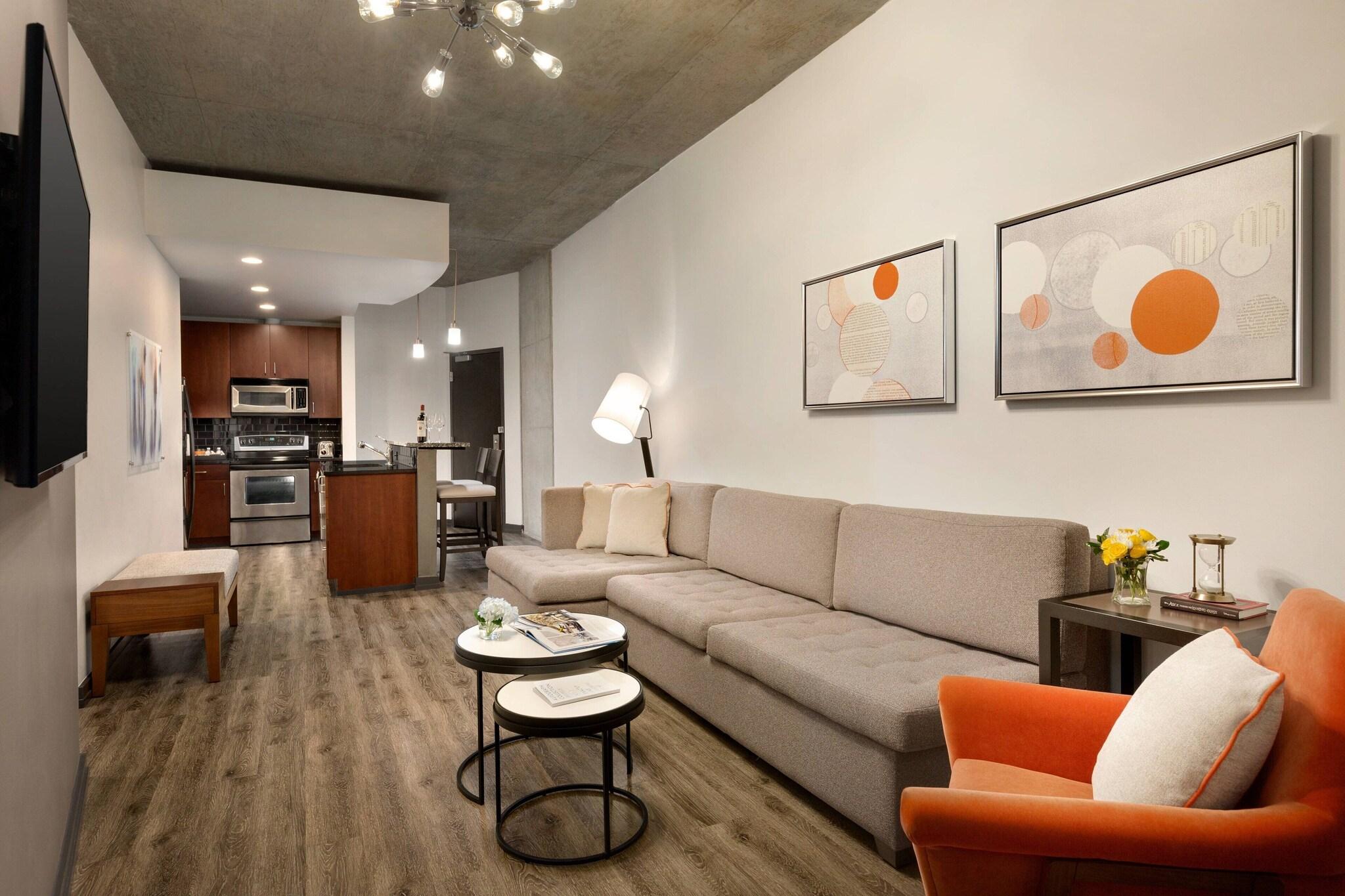 Suite Two Queen Beds One Bedroom