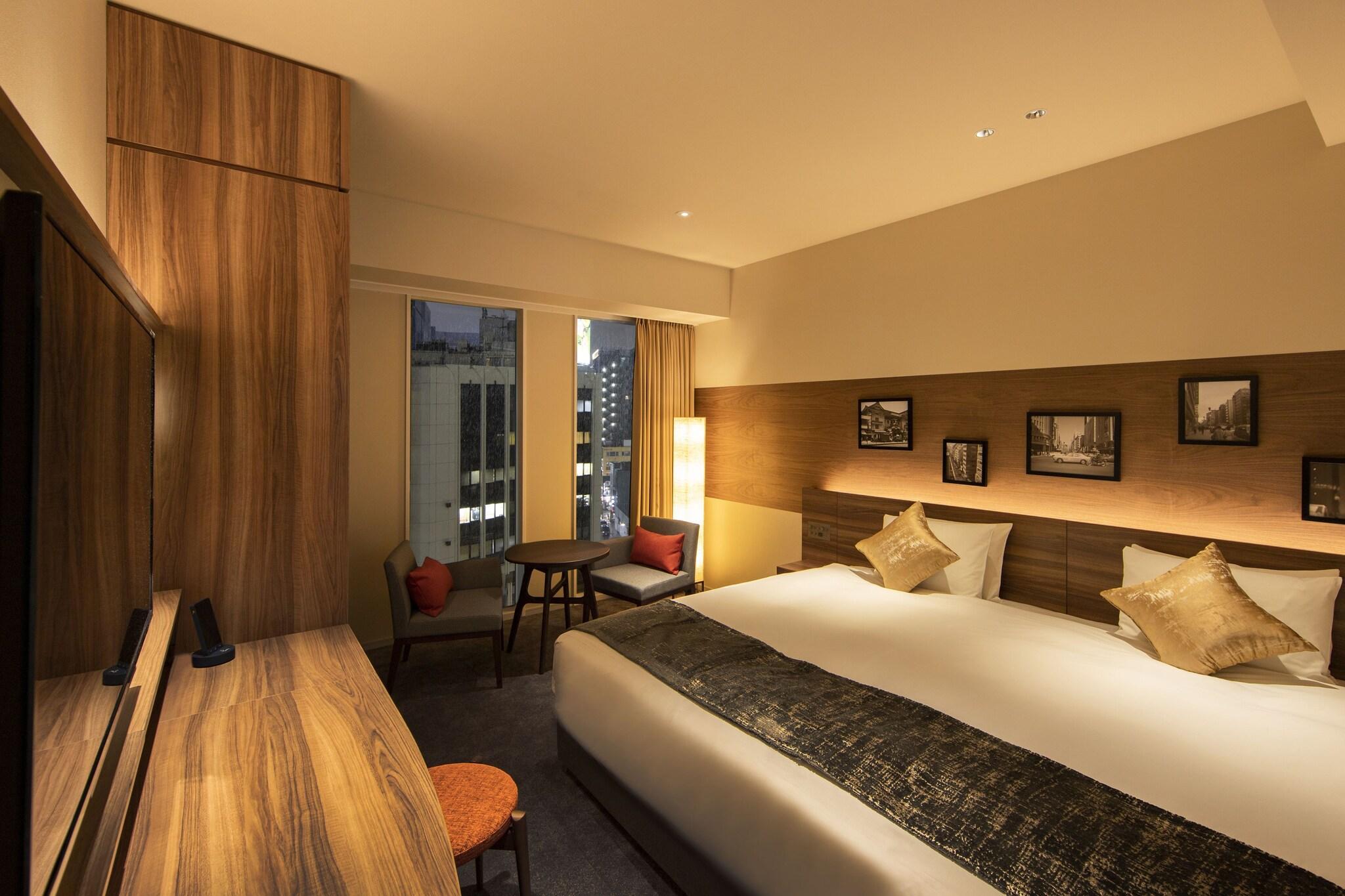 Double or Twin Superior King Bed