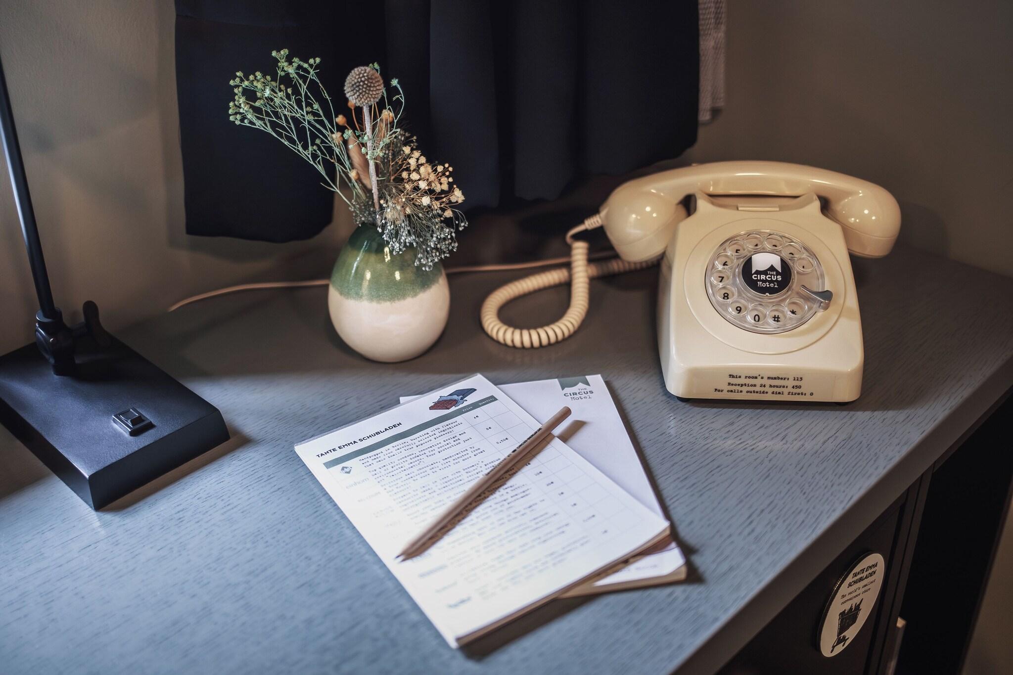 Double Queen Size Bed