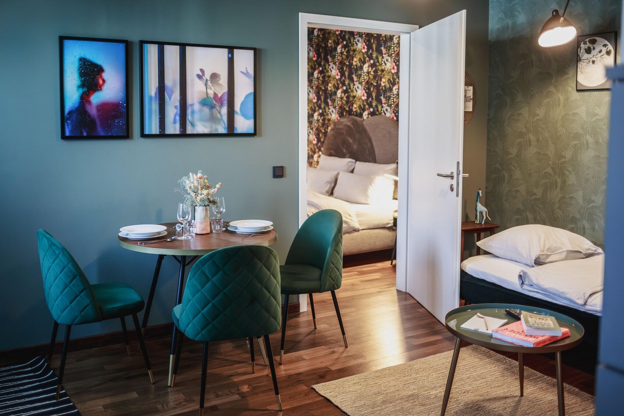 Apartment Queen Size Bed