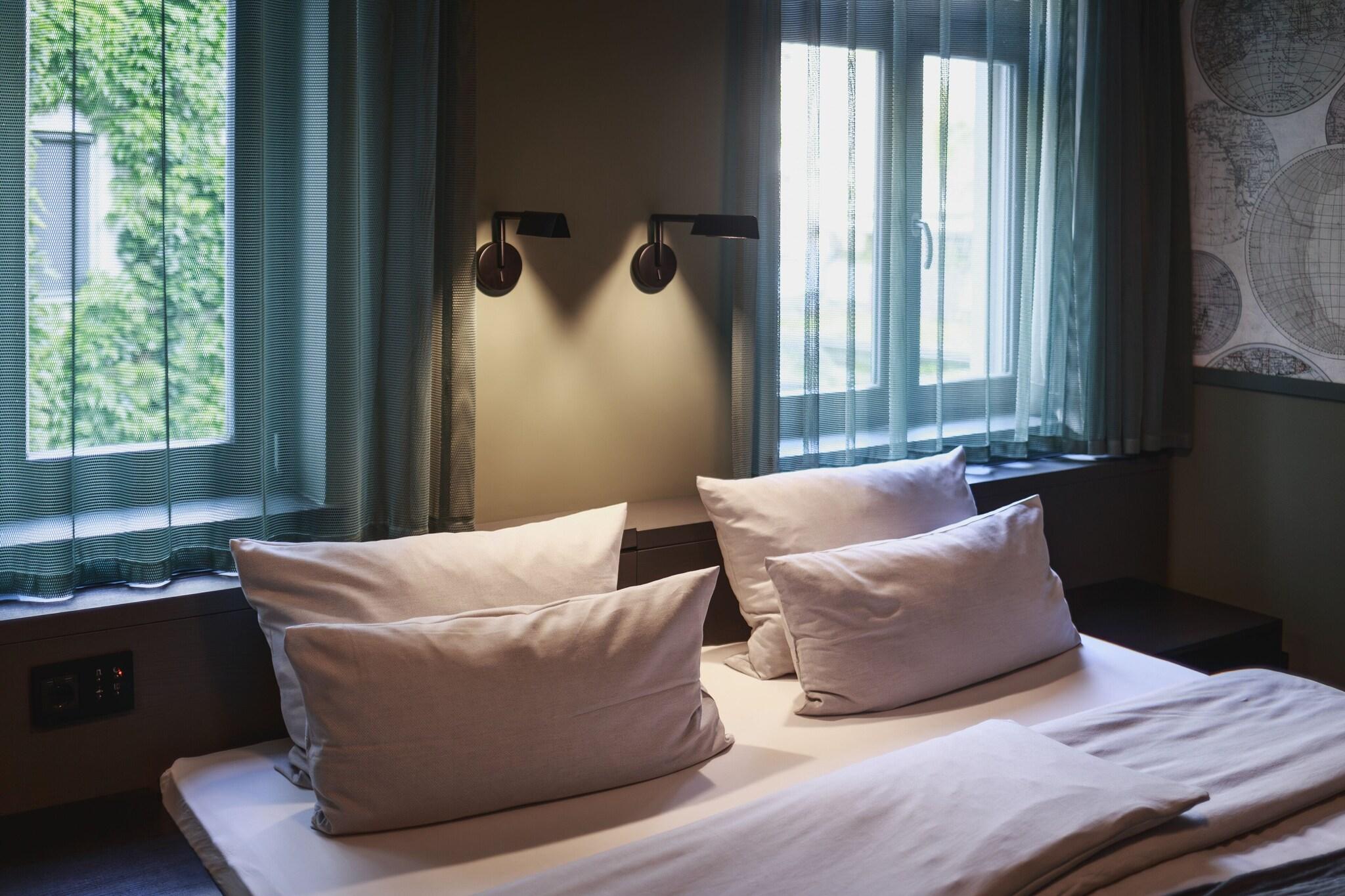 Junior Suite King Size Bed