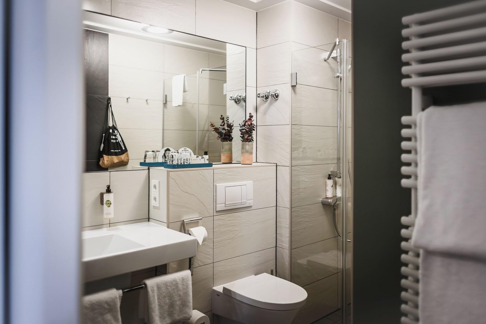 Junior Suite King Size Bed